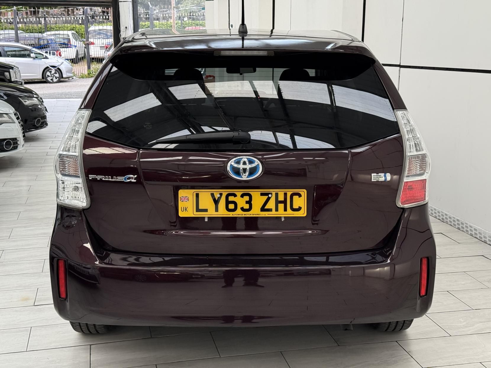 Toyota Prius+ 1.8 VVT-h T4 MPV 5dr Petrol Hybrid CVT Euro 5 (s/s) (136 ps)