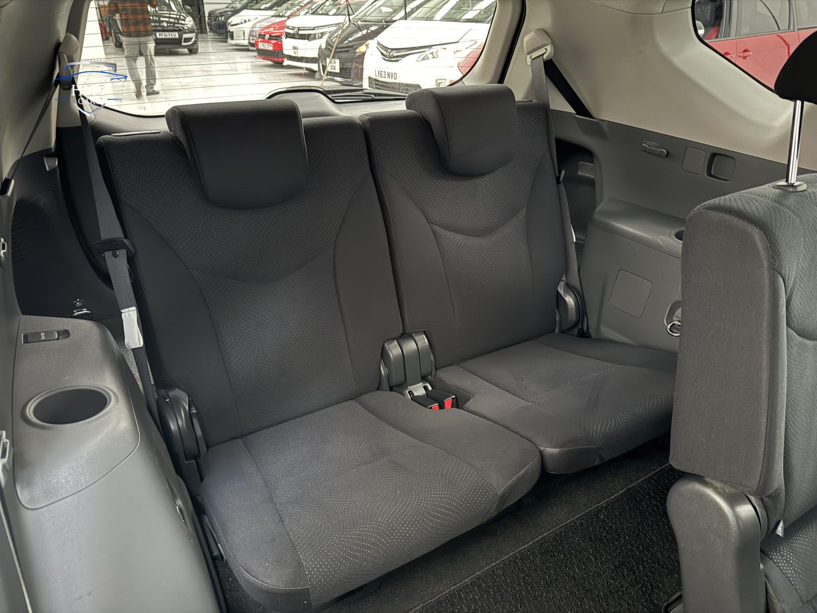 Toyota Prius+ 1.8 VVT-h T4 MPV 5dr Petrol Hybrid CVT Euro 5 (s/s) (136 ps)