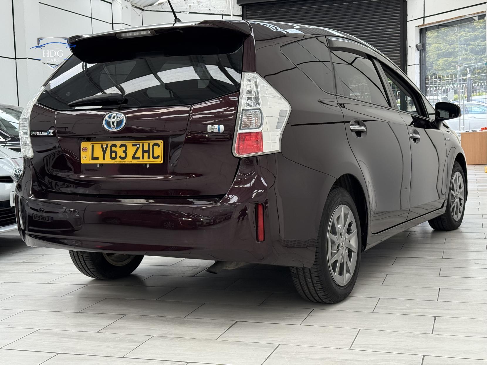 Toyota Prius+ 1.8 VVT-h T4 MPV 5dr Petrol Hybrid CVT Euro 5 (s/s) (136 ps)