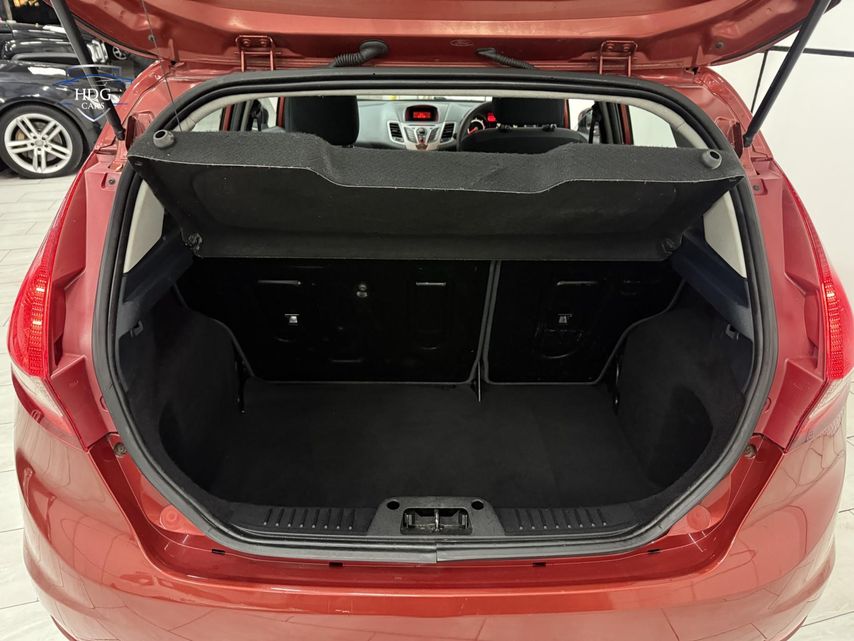 Ford Fiesta 1.4 TDCi Style Hatchback 5dr Diesel Manual (110 g/km, 67 bhp)