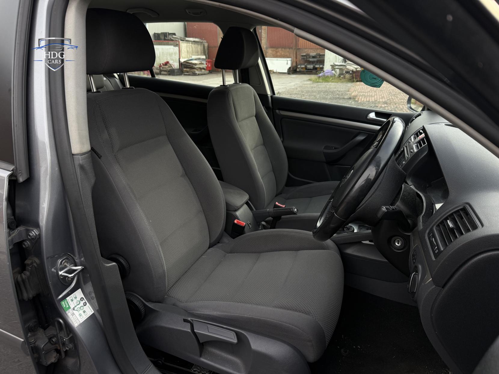 Volkswagen Golf 1.9 TDI Match Hatchback 5dr Diesel DSG (153 g/km, 103 bhp)