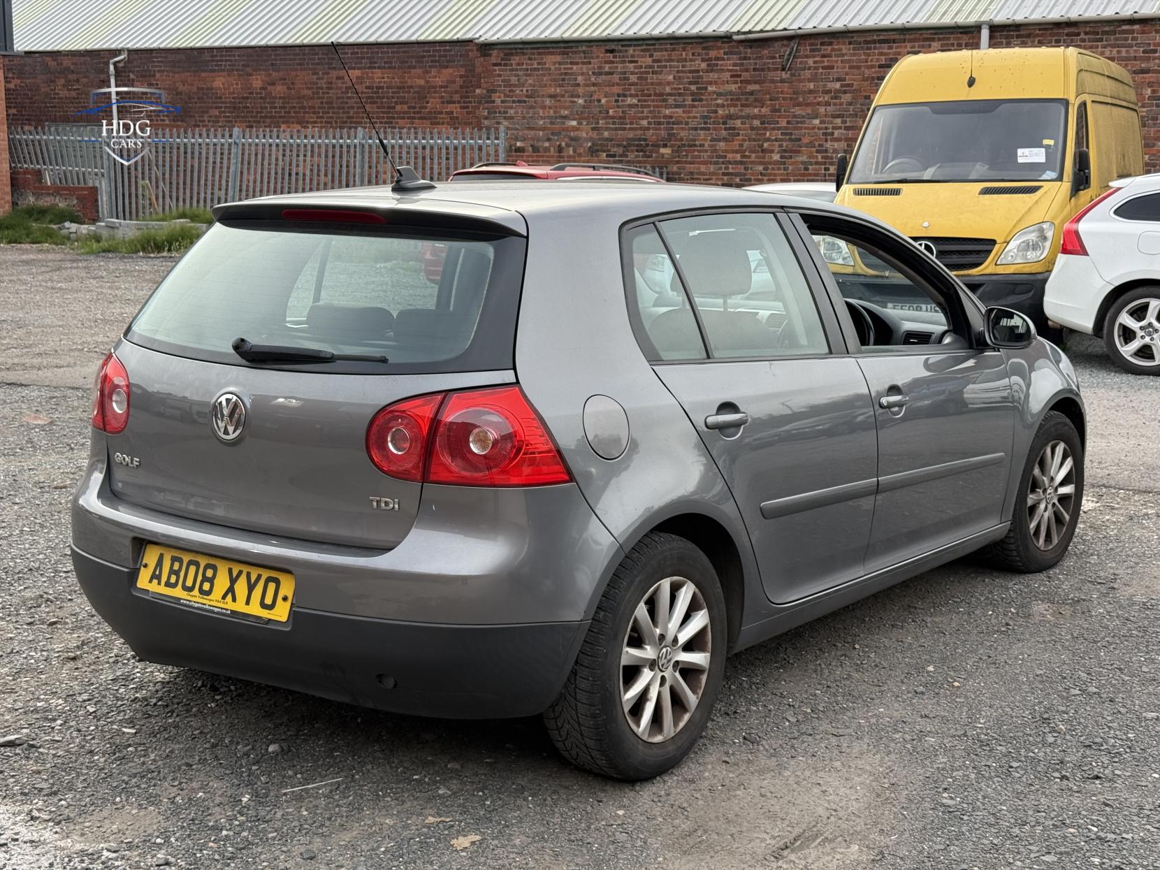 Volkswagen Golf 1.9 TDI Match Hatchback 5dr Diesel DSG (153 g/km, 103 bhp)