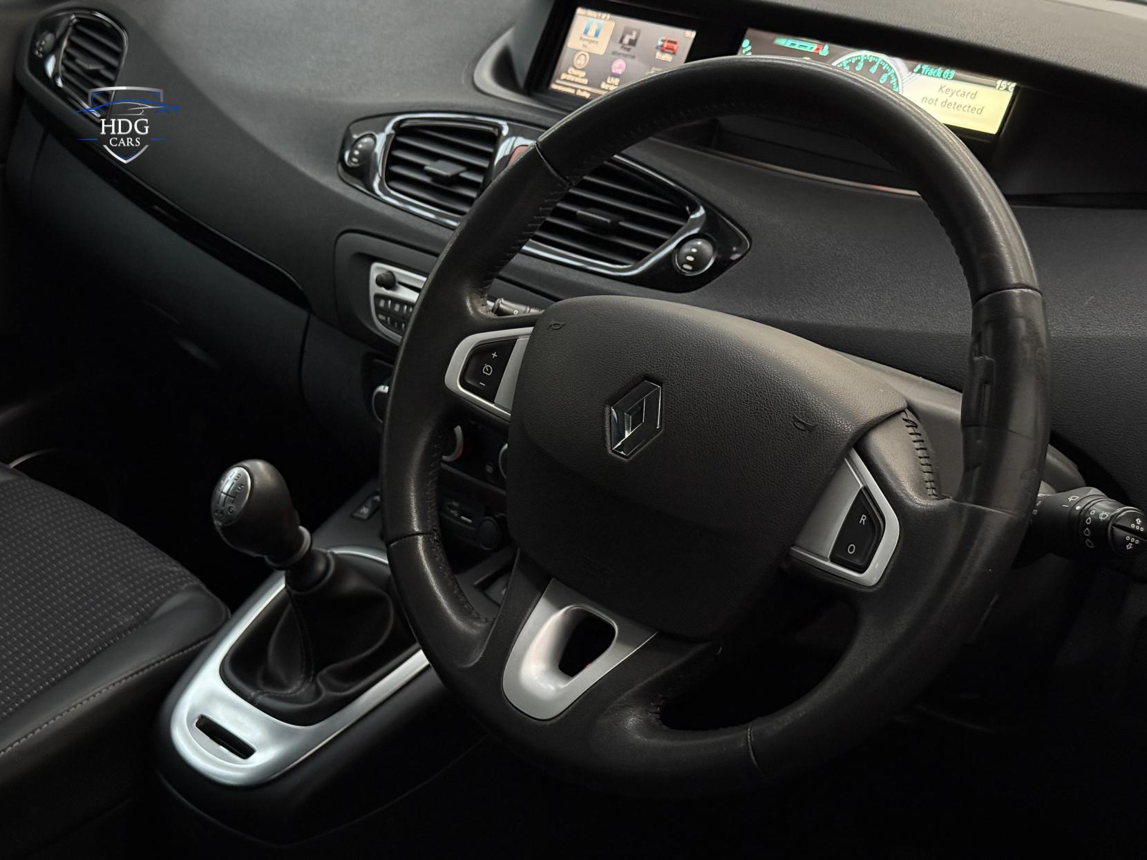 Renault Scenic 1.6 VVT Dynamique TomTom MPV 5dr Petrol Manual Euro 5 (110 ps)