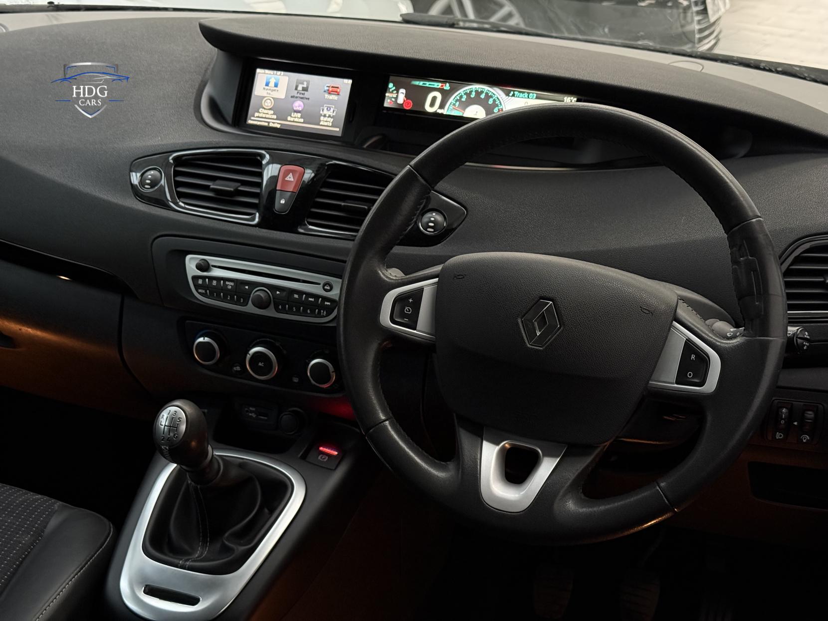 Renault Scenic 1.6 VVT Dynamique TomTom MPV 5dr Petrol Manual Euro 5 (110 ps)