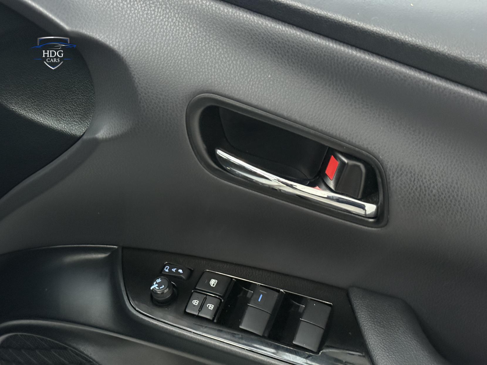 Toyota Prius 1.8 VVT-h Excel Hatchback 5dr Petrol Hybrid CVT Euro 6 (s/s) (122 ps)