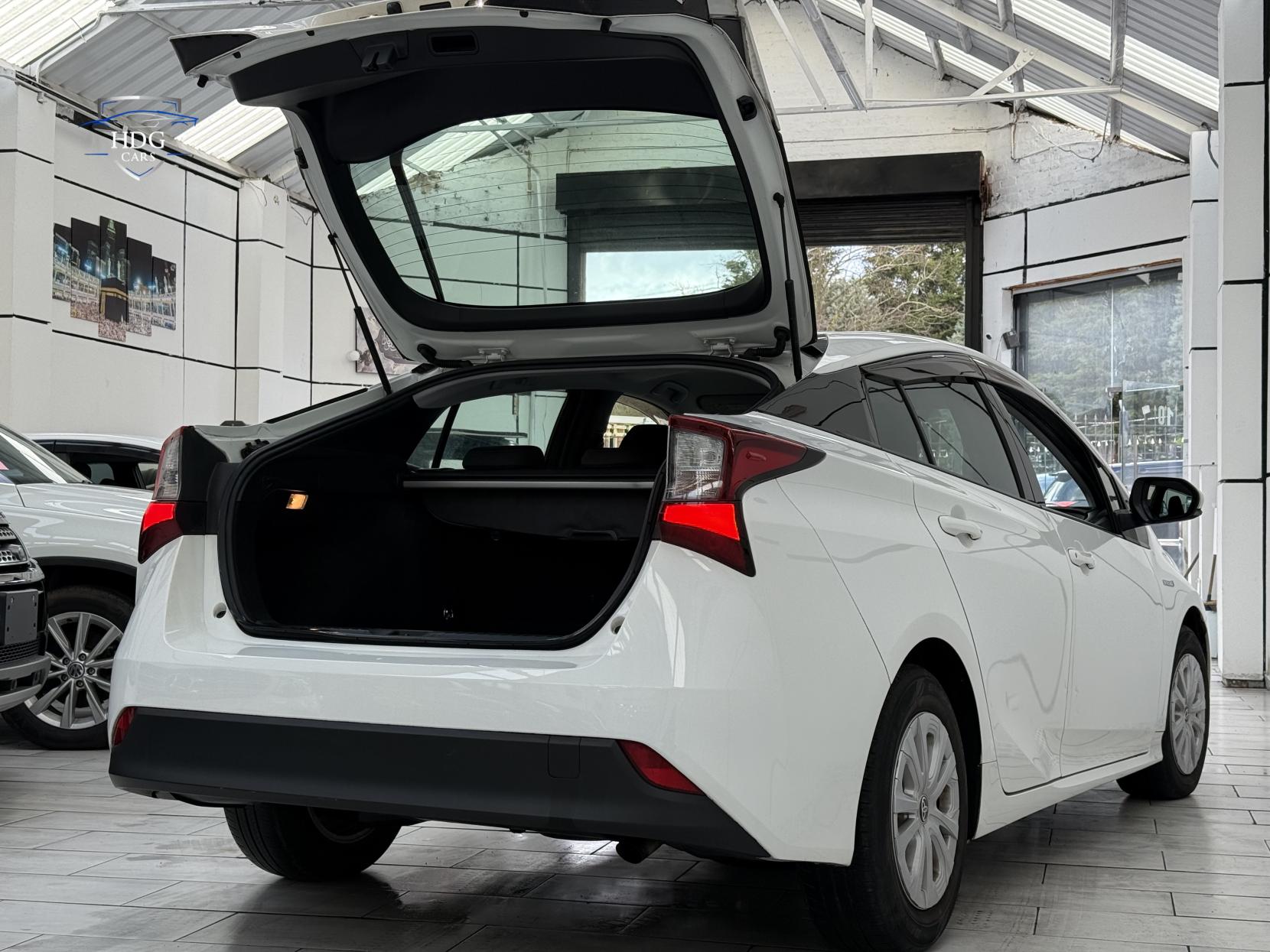 Toyota Prius 1.8 VVT-h Excel Hatchback 5dr Petrol Hybrid CVT Euro 6 (s/s) (15in Alloy) (122 ps)