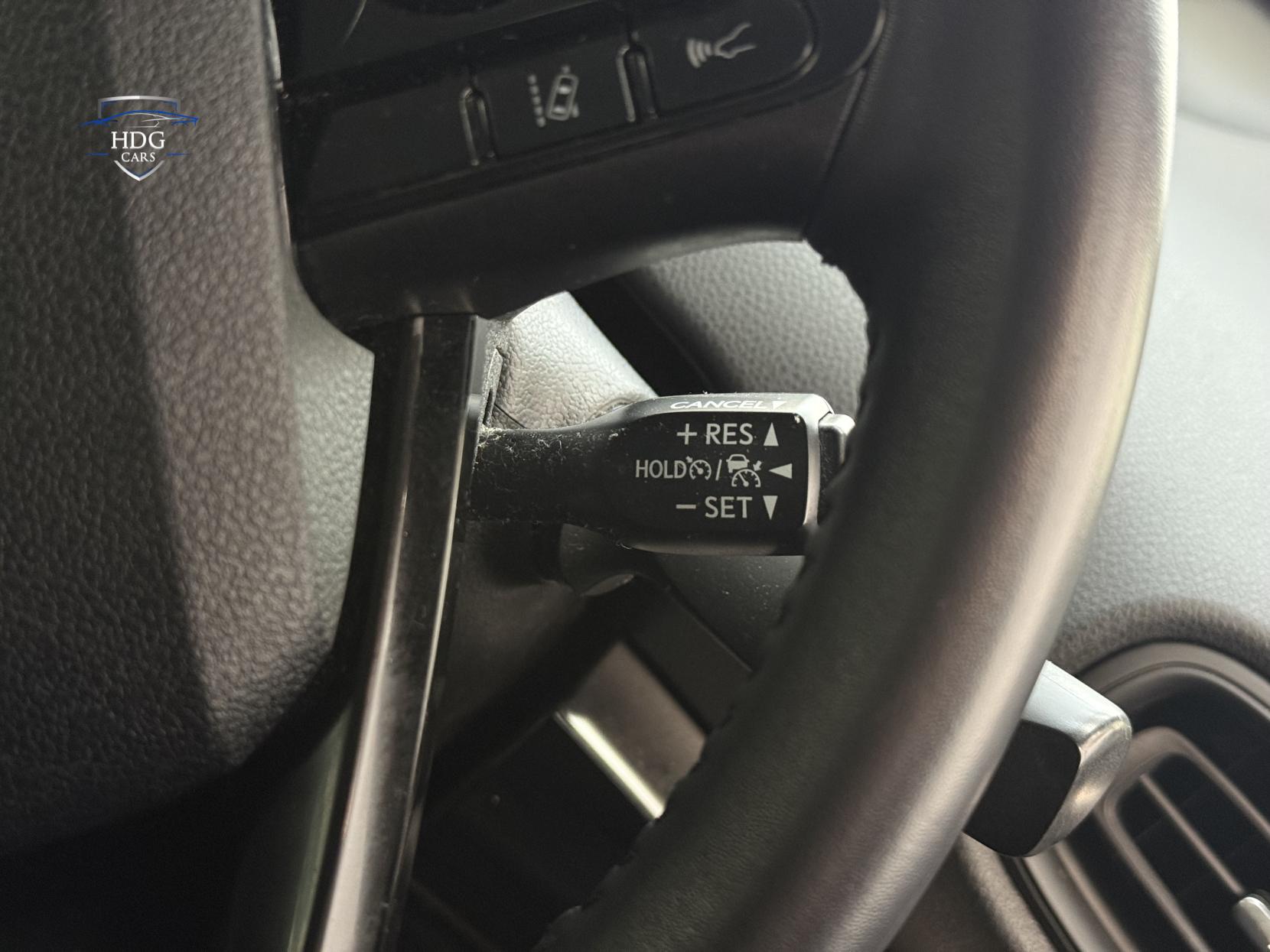 Toyota Prius 1.8 VVT-h Excel Hatchback 5dr Petrol Hybrid CVT Euro 6 (s/s) (15in Alloy) (122 ps)