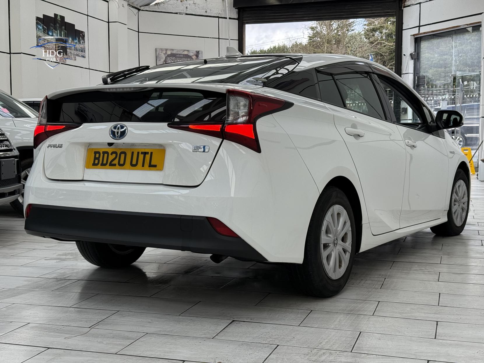 Toyota Prius 1.8 VVT-h Excel Hatchback 5dr Petrol Hybrid CVT Euro 6 (s/s) (15in Alloy) (122 ps)