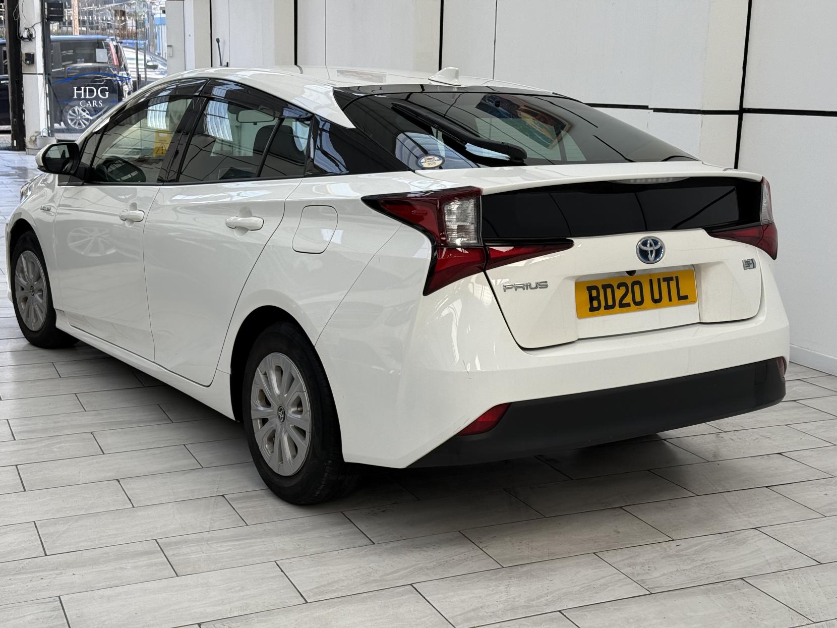 Toyota Prius 1.8 VVT-h Excel Hatchback 5dr Petrol Hybrid CVT Euro 6 (s/s) (15in Alloy) (122 ps)