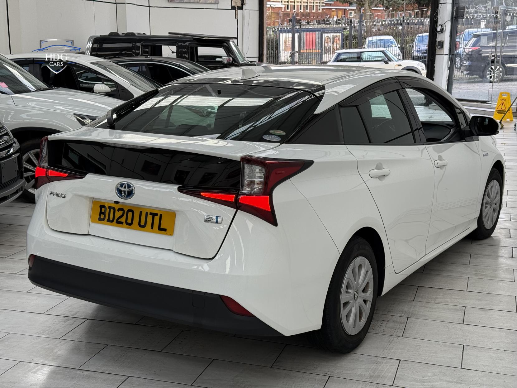 Toyota Prius 1.8 VVT-h Excel Hatchback 5dr Petrol Hybrid CVT Euro 6 (s/s) (15in Alloy) (122 ps)