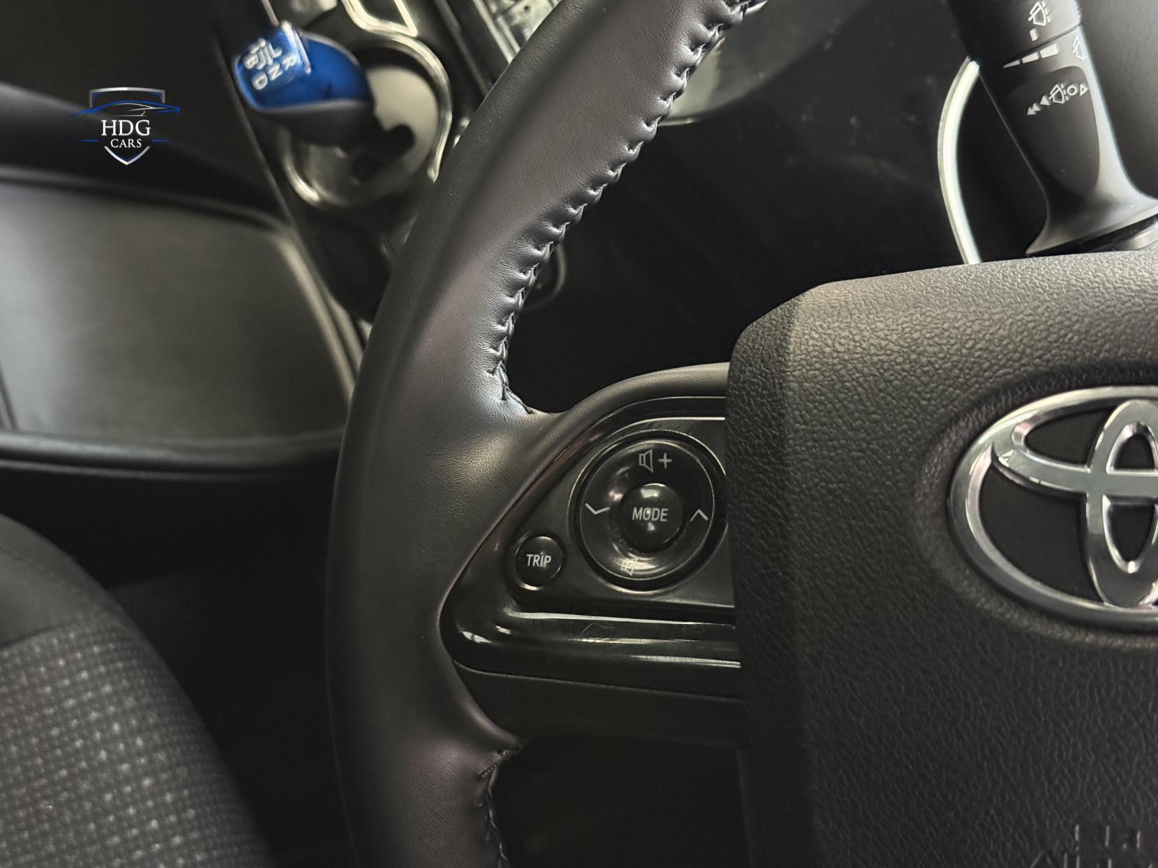 Toyota Prius 1.8 VVT-h Excel Hatchback 5dr Petrol Hybrid CVT Euro 6 (s/s) (15in Alloy) (122 ps)