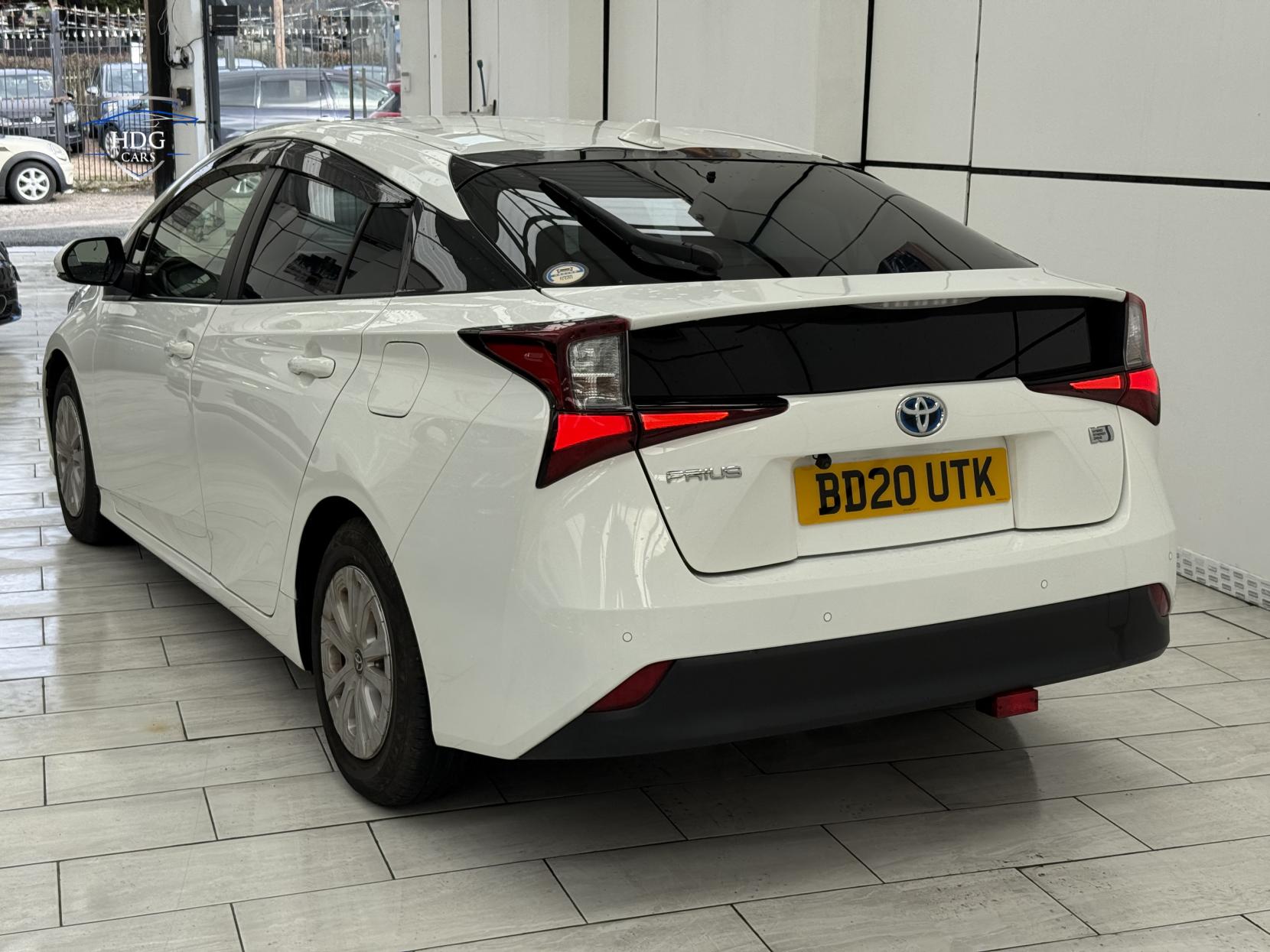 Toyota Prius 1.8 VVT-h Excel Hatchback 5dr Petrol Hybrid CVT Euro 6 (s/s) (122 ps)