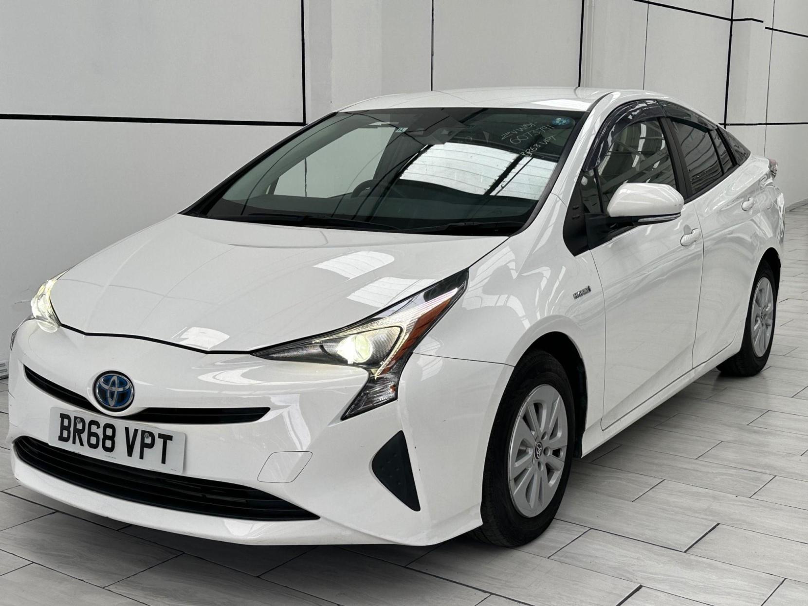 Toyota Prius 1.8 VVT-h Excel CVT Euro 6 (s/s) 5dr (15in Alloy)