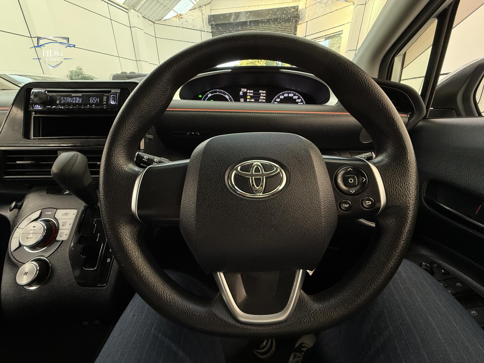 Toyota Sienta 1.5 HYBRID X 2019 IMPORT