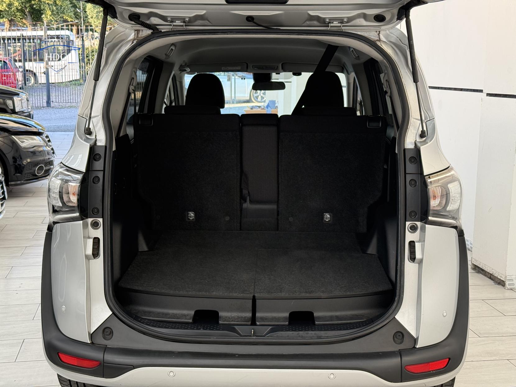 Toyota Sienta 1.5 HYBRID X 2019 IMPORT