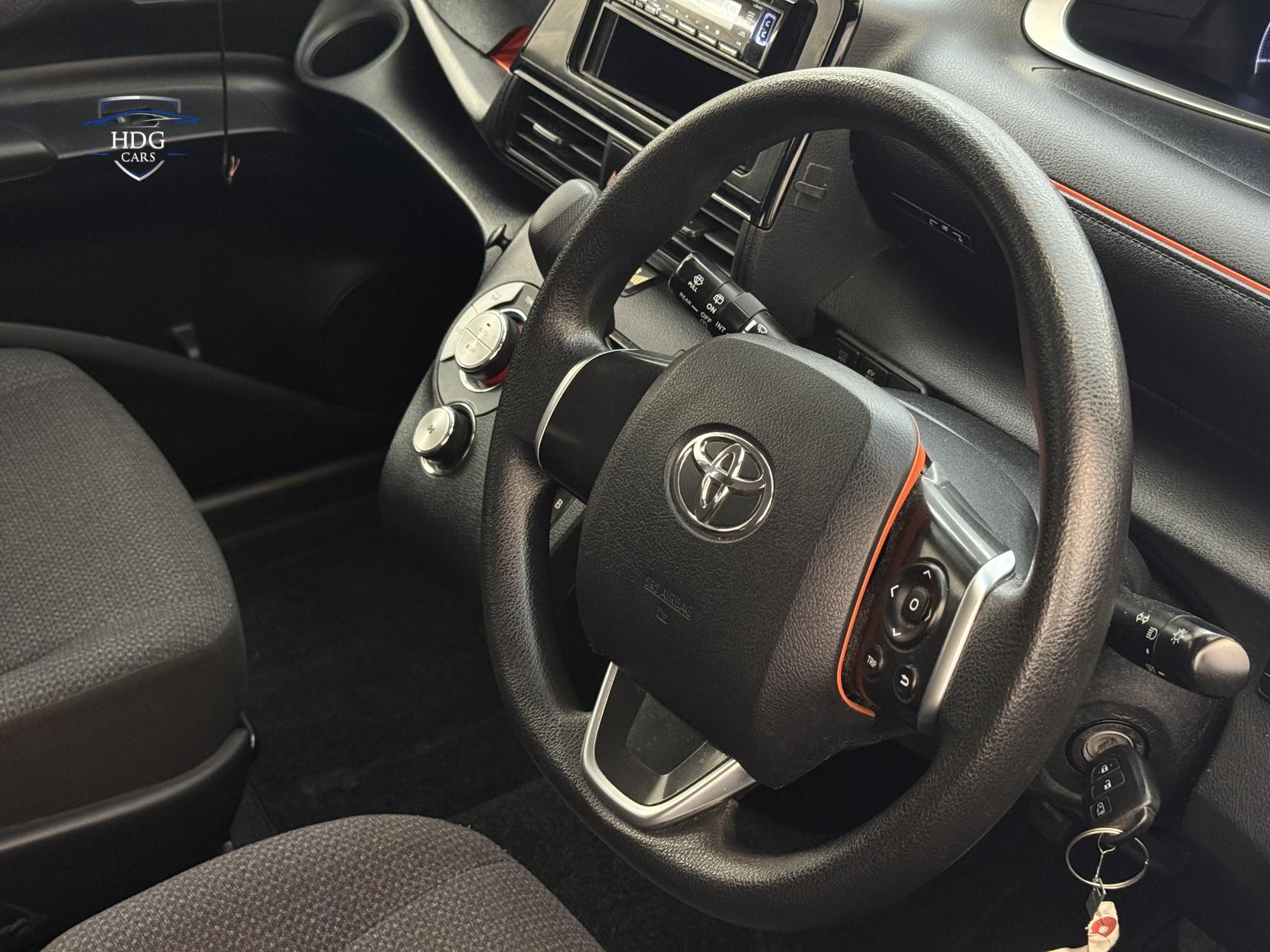 Toyota Sienta 1.5 HYBRID X 2019 IMPORT