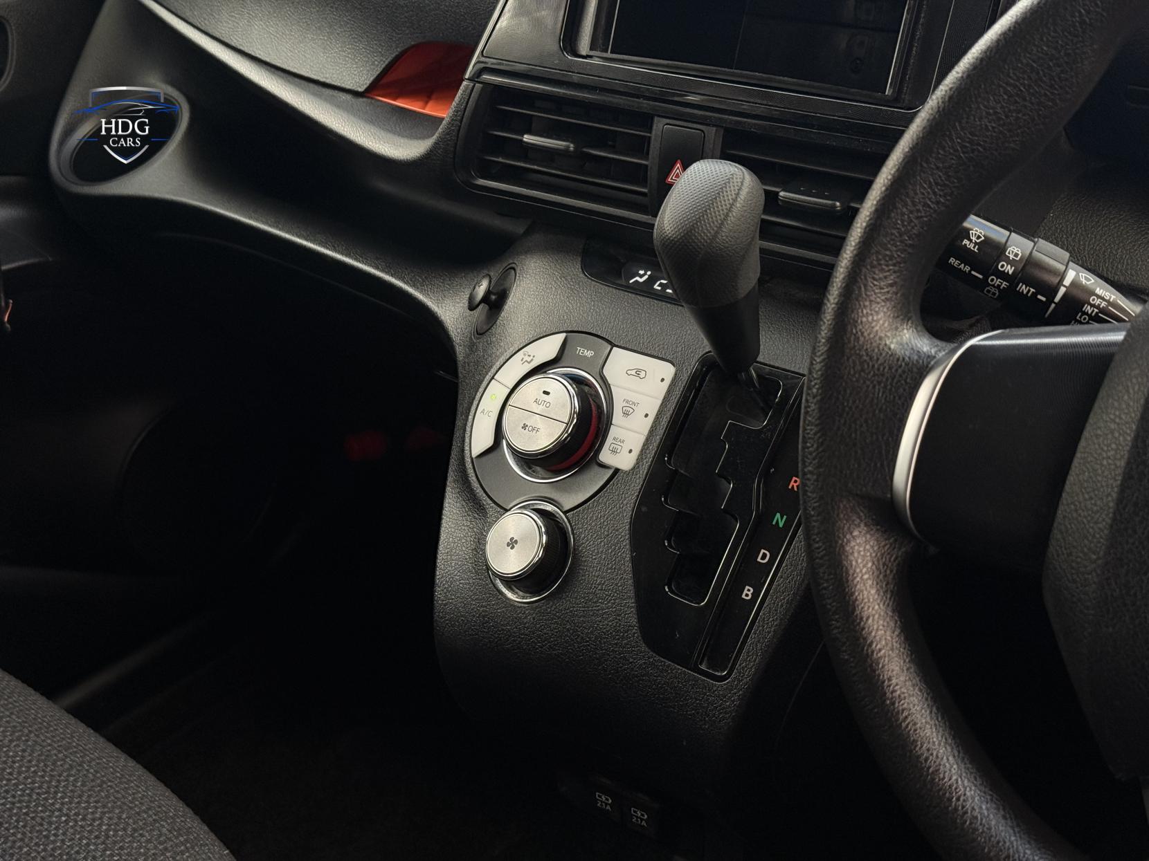 Toyota Sienta 1.5 HYBRID X 2019 IMPORT