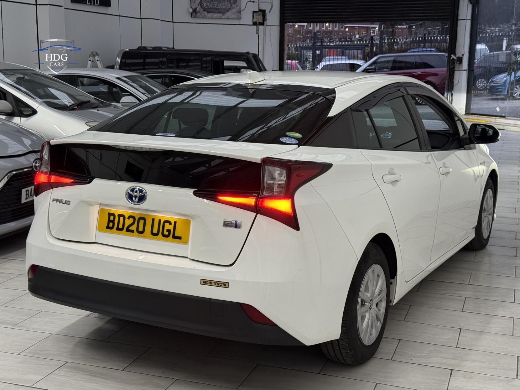 Toyota Prius 1.8 VVT-h Excel Hatchback 5dr Petrol Hybrid CVT Euro 6 (s/s) (15in Alloy) (122 ps)