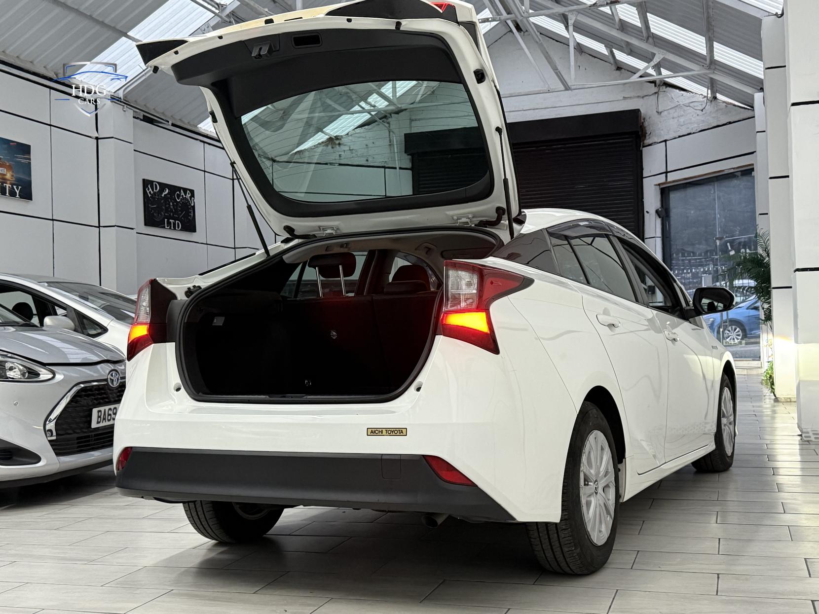 Toyota Prius 1.8 VVT-h Excel Hatchback 5dr Petrol Hybrid CVT Euro 6 (s/s) (15in Alloy) (122 ps)