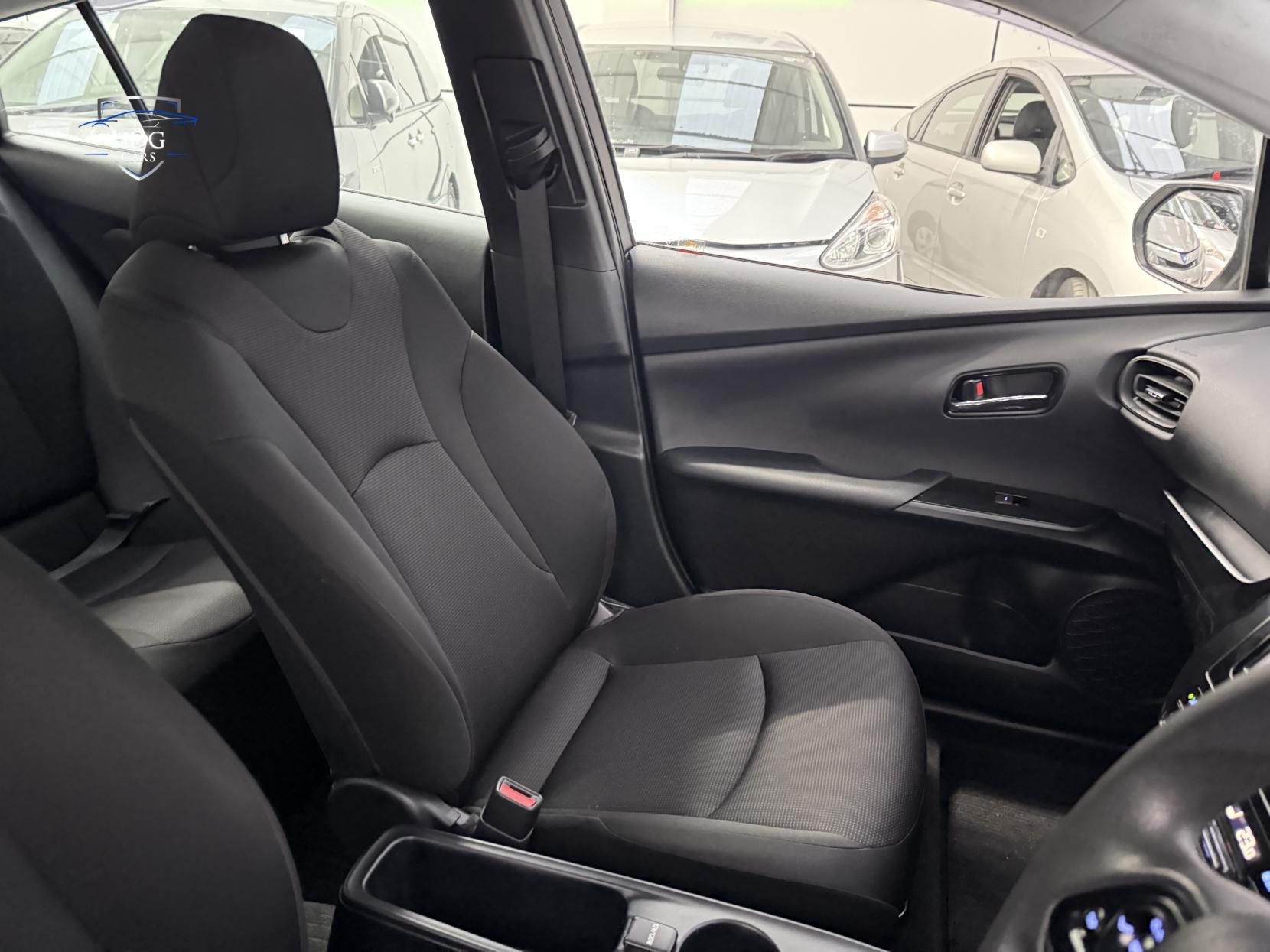 Toyota Prius 1.8 VVT-h Excel Hatchback 5dr Petrol Hybrid CVT Euro 6 (s/s) (15in Alloy) (122 ps)
