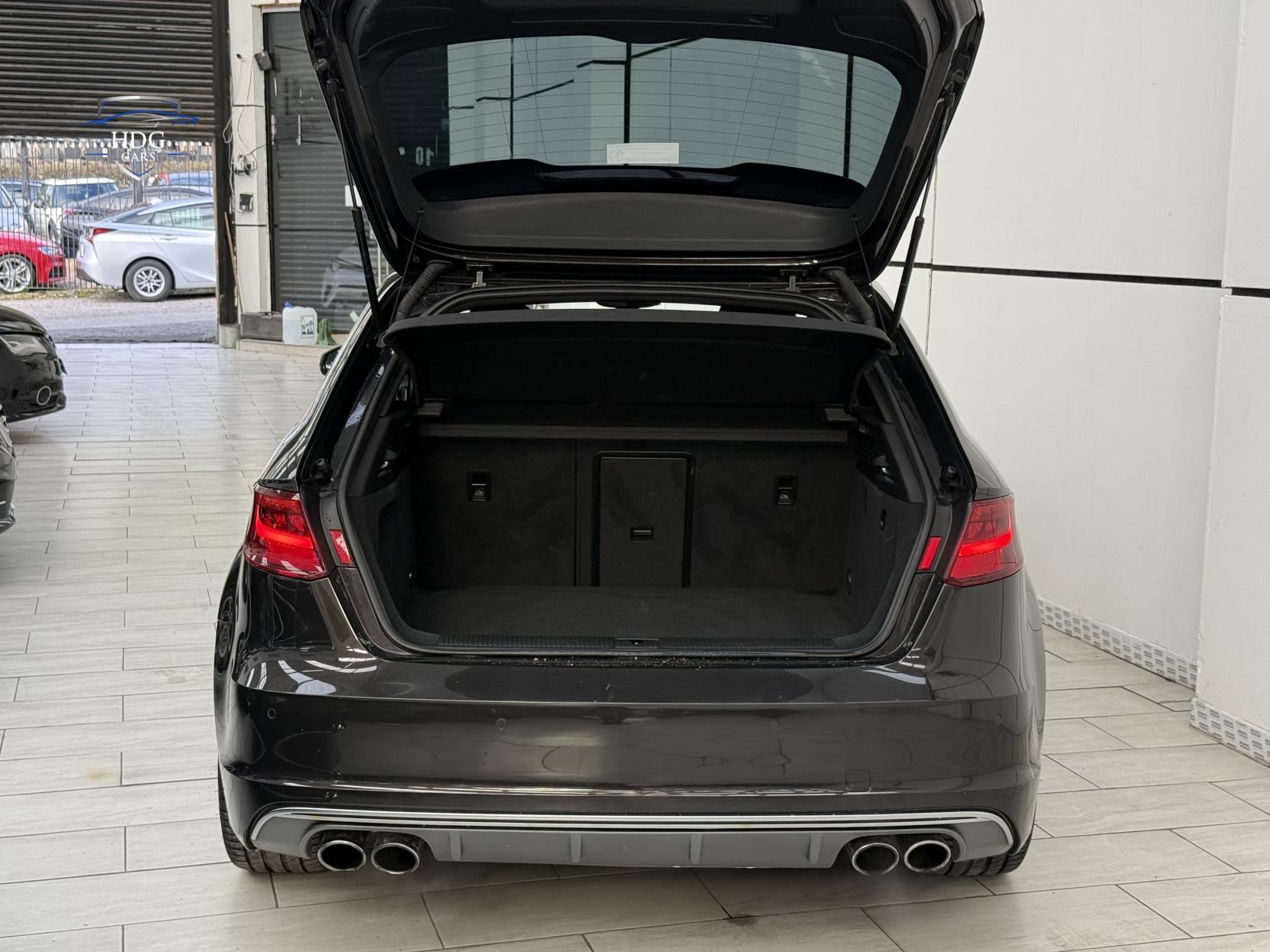 Audi S3 2.0 TFSI Sportback 5dr Petrol S Tronic quattro Euro 6 (s/s) (Nav) (300 ps)