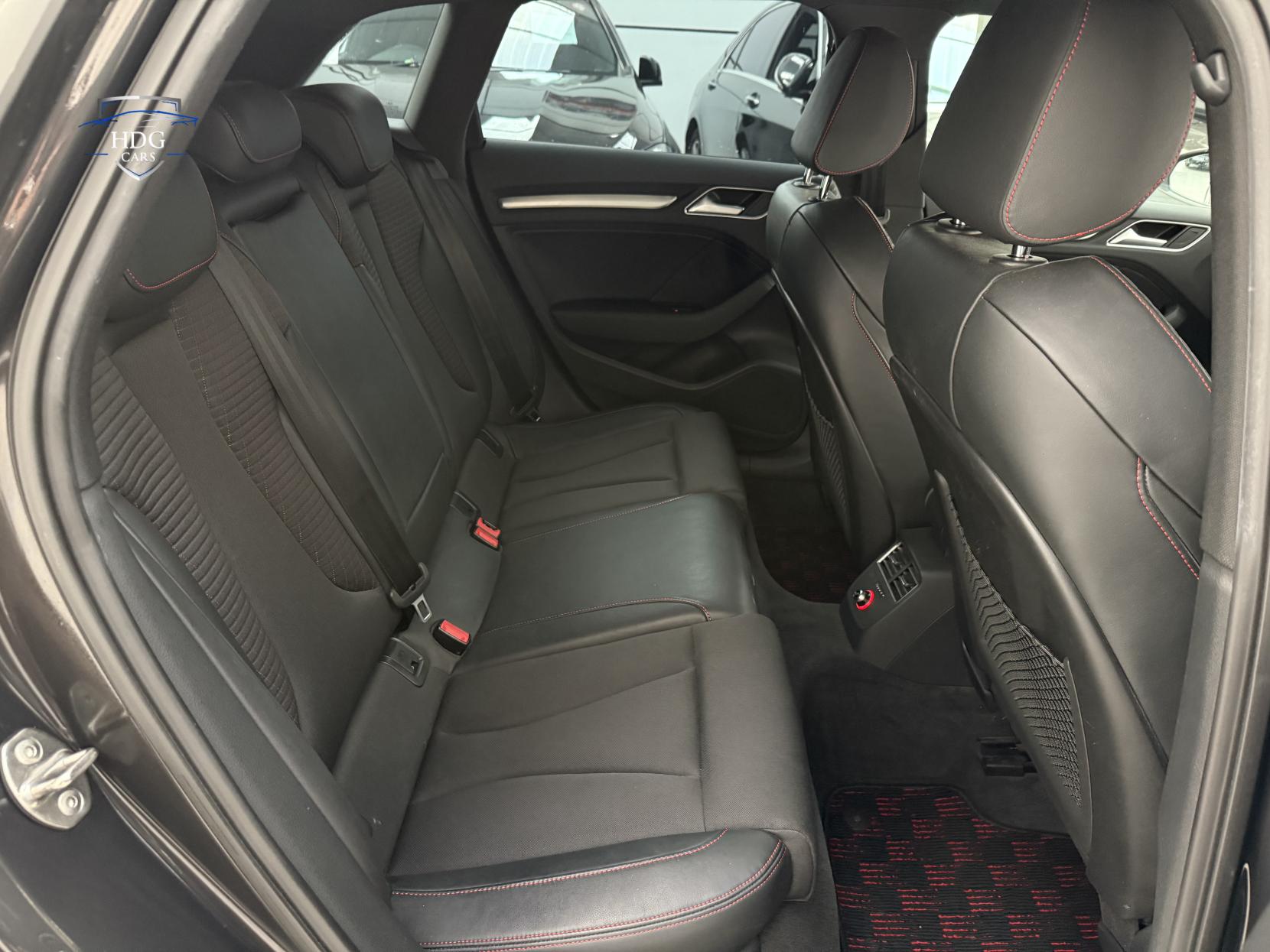 Audi S3 2.0 TFSI Sportback 5dr Petrol S Tronic quattro Euro 6 (s/s) (Nav) (300 ps)