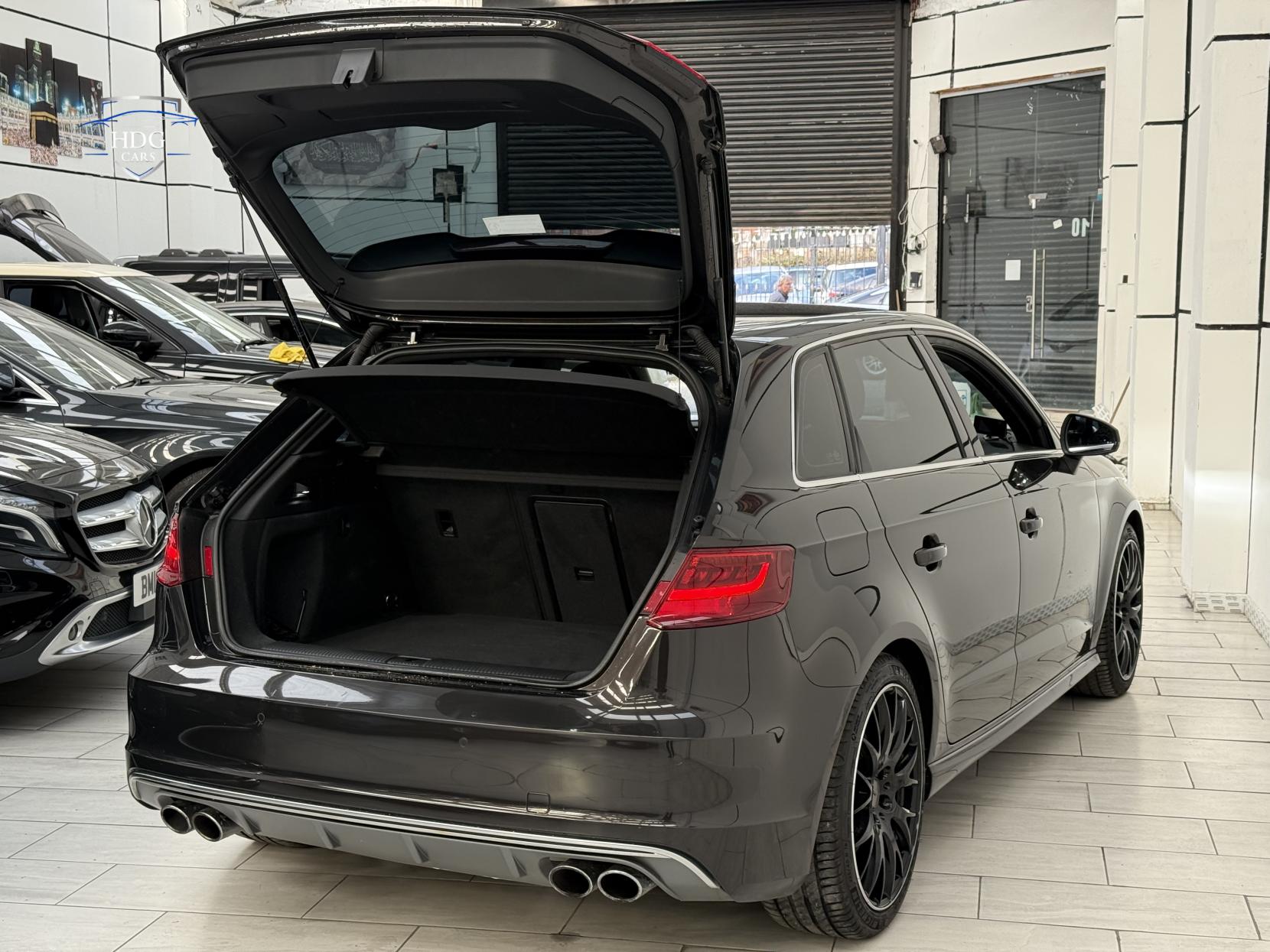 Audi S3 2.0 TFSI Sportback 5dr Petrol S Tronic quattro Euro 6 (s/s) (Nav) (300 ps)