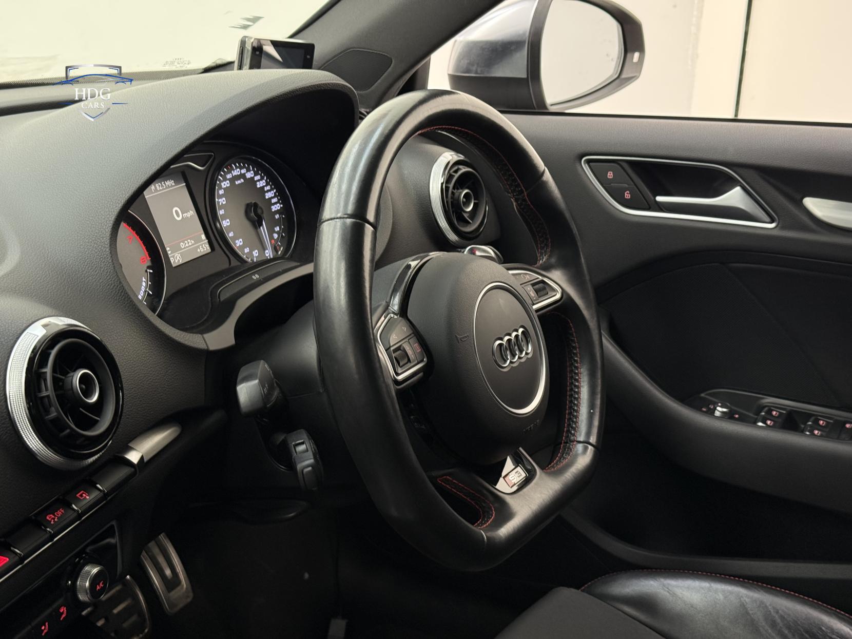 Audi S3 2.0 TFSI Sportback 5dr Petrol S Tronic quattro Euro 6 (s/s) (Nav) (300 ps)