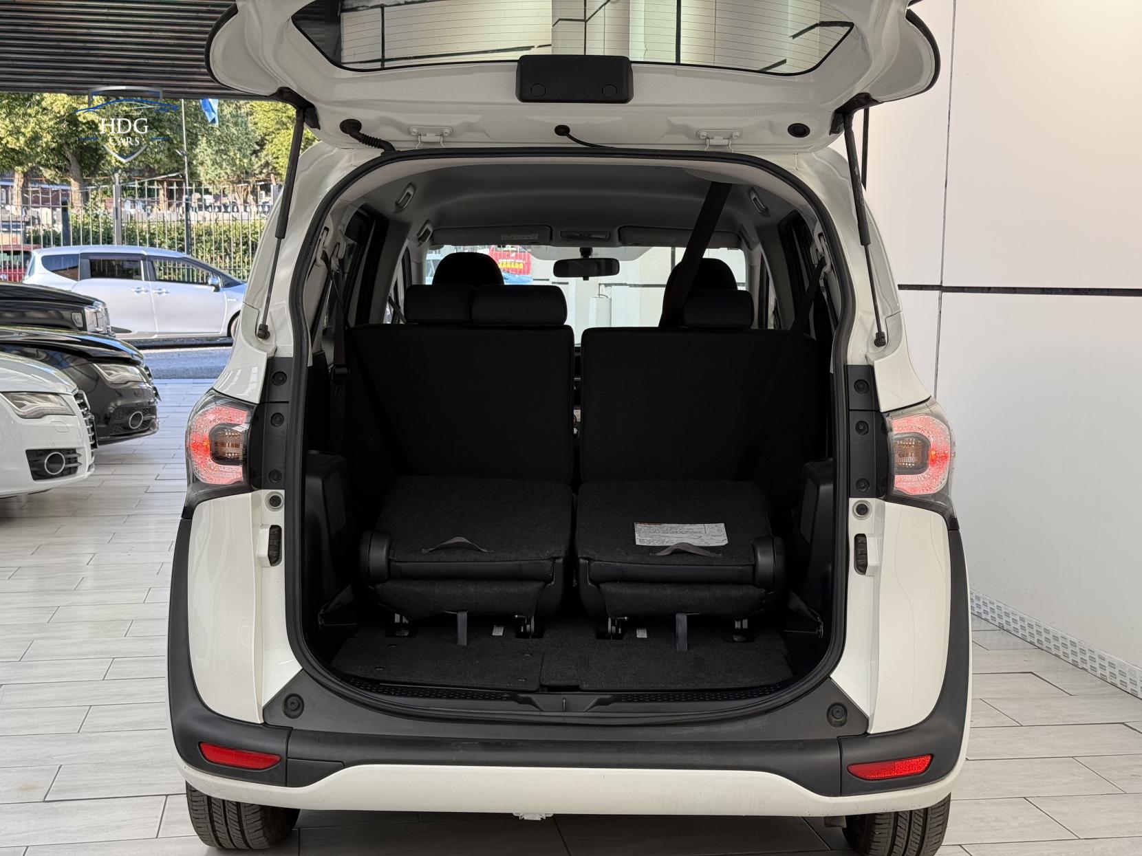 Toyota Sienta 1.5 HYBRID X 2017 IMPORT 
