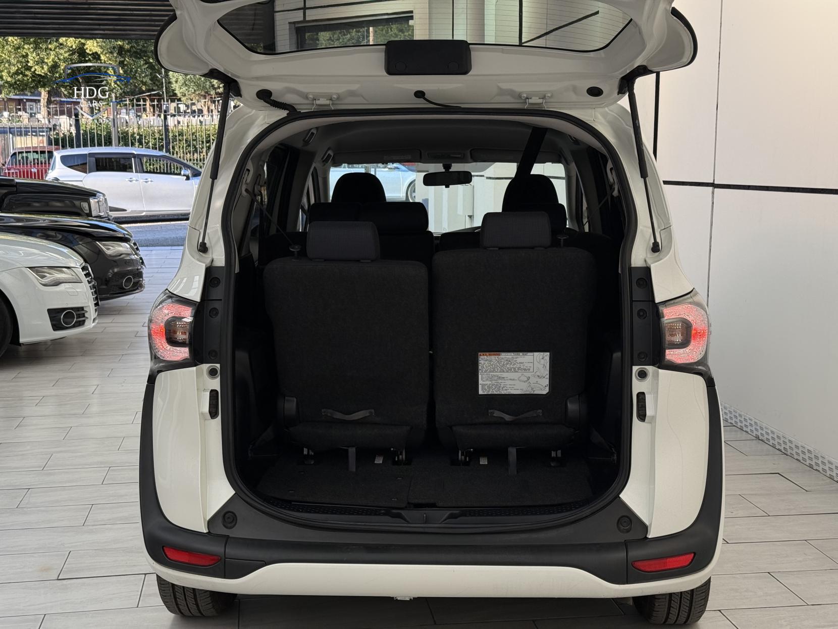 Toyota Sienta 1.5 HYBRID X 2017 IMPORT 