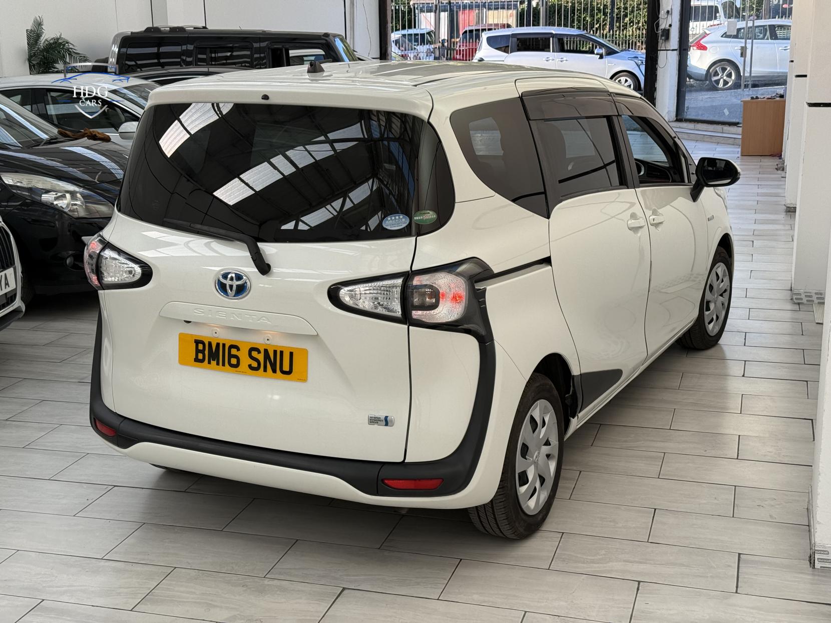 Toyota Sienta 1.5 HYBRID X 2017 IMPORT 