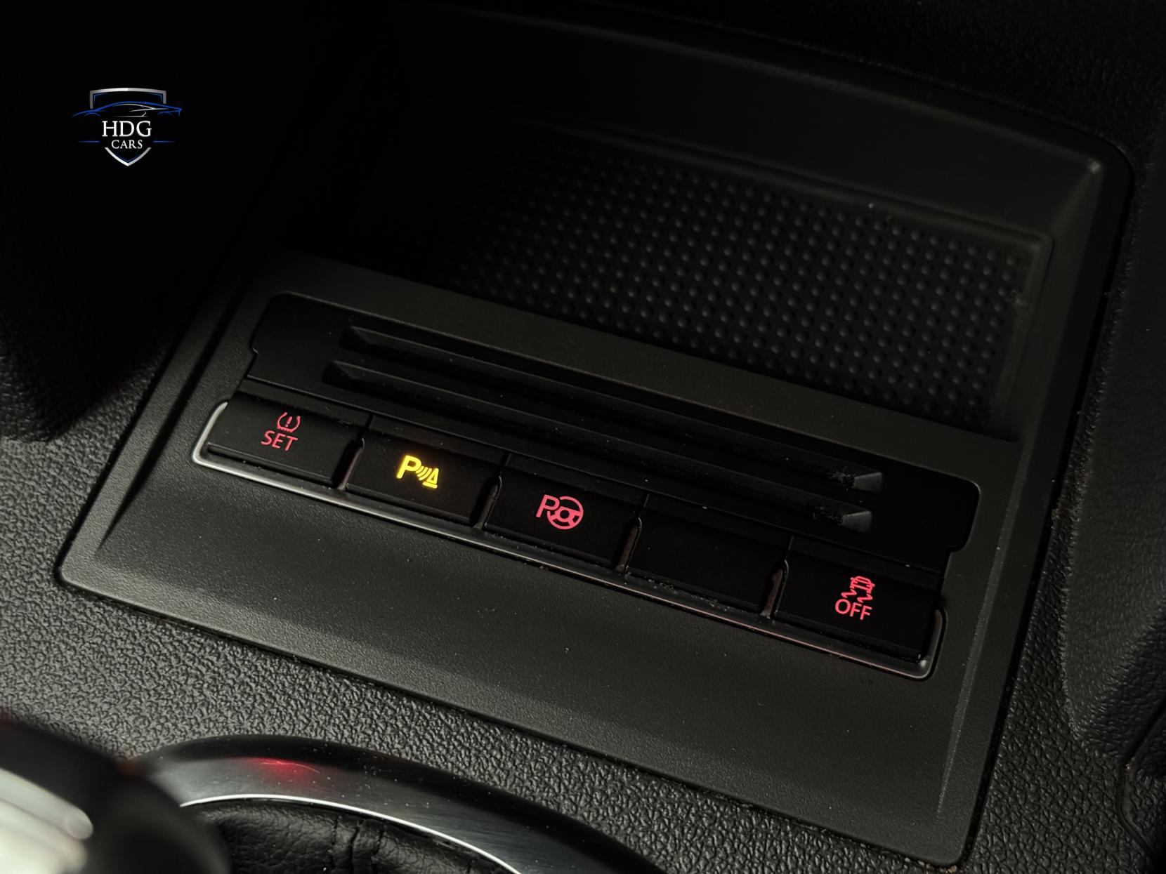 Volkswagen Touran 1.4 TSI SE MPV 5dr Petrol DSG Euro 5 (140 ps)