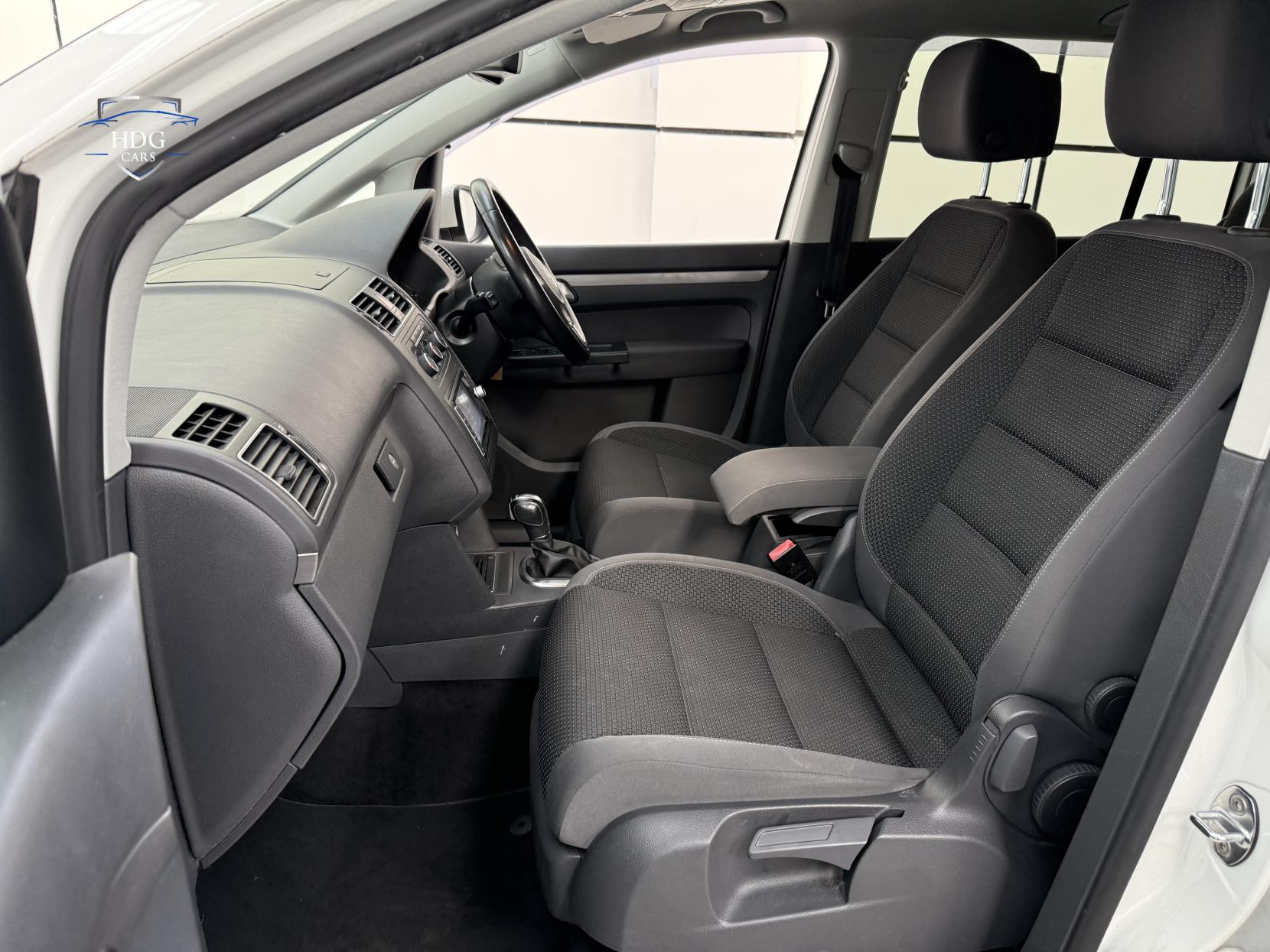 Volkswagen Touran 1.4 TSI SE MPV 5dr Petrol DSG Euro 5 (140 ps)