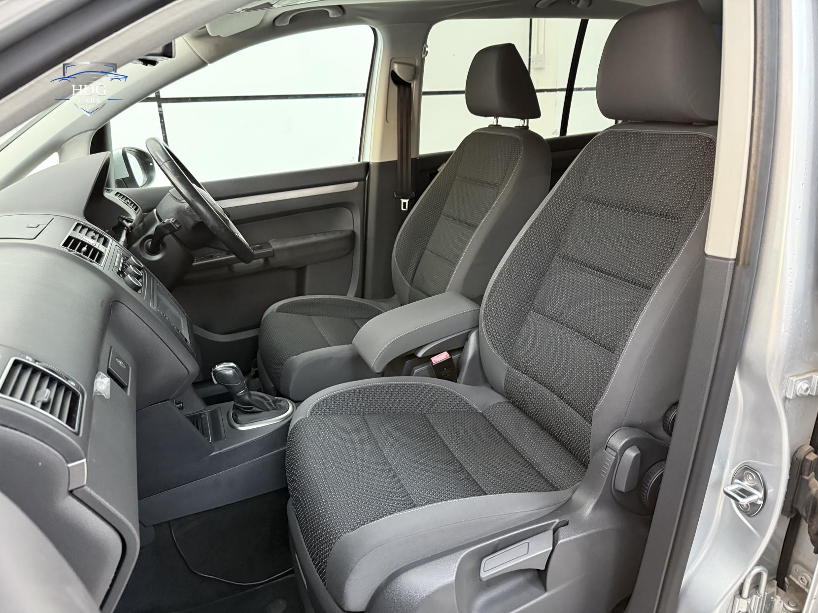 Volkswagen Touran 1.4 TSI SE MPV 5dr Petrol DSG Euro 5 (140 ps)