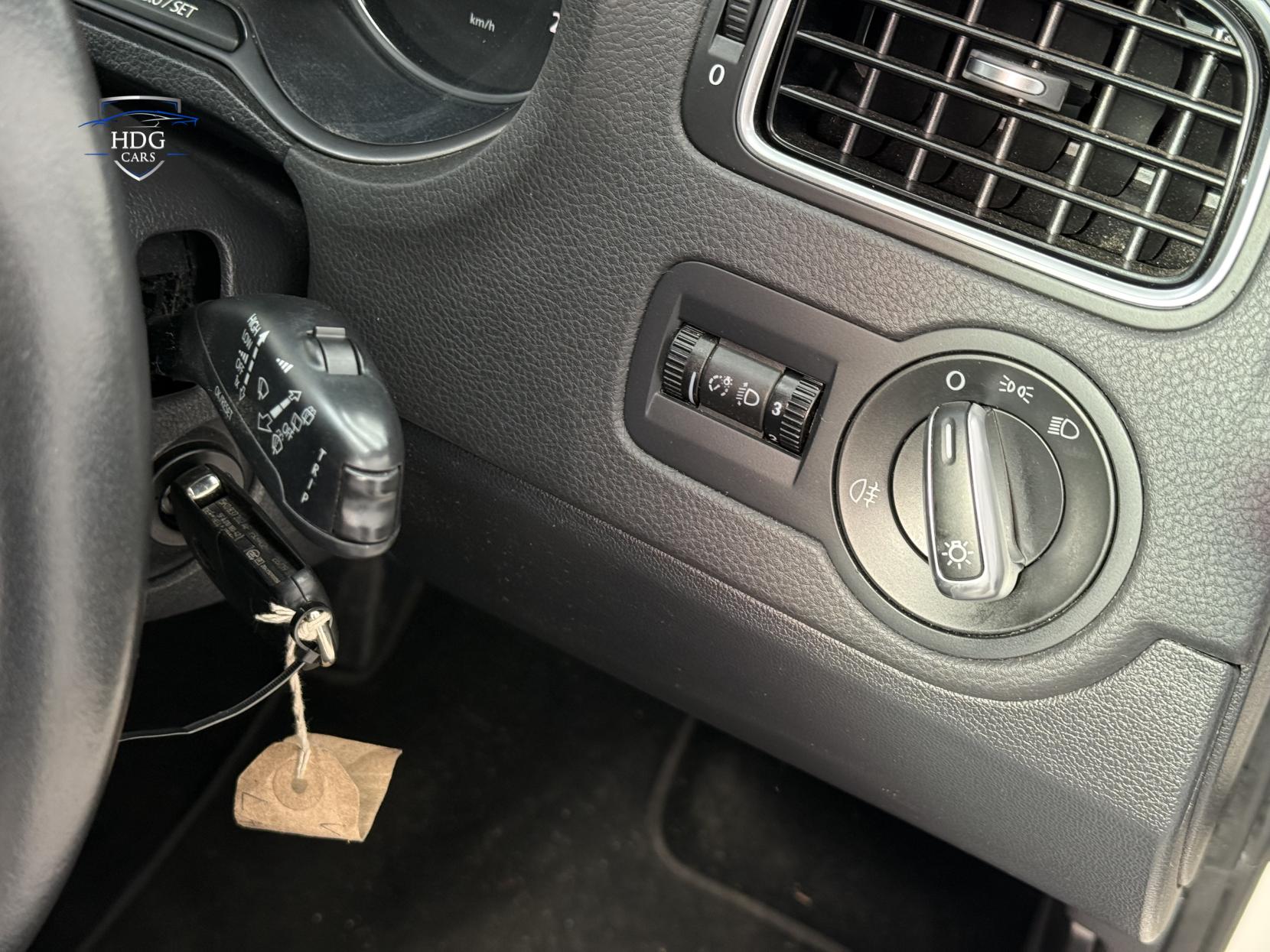 Volkswagen Polo 1.2 TSI BlueMotion Tech SE Hatchback 5dr Petrol DSG Euro 6 (s/s) (90 ps)