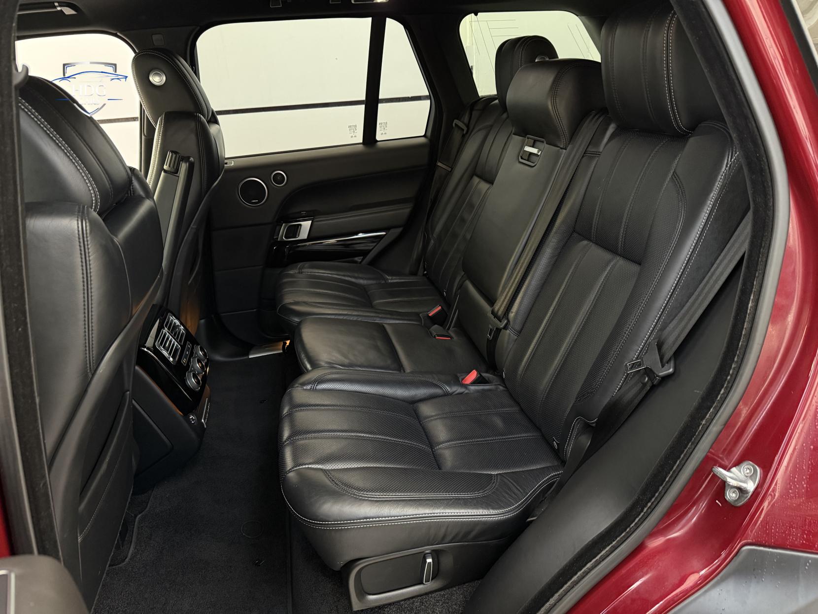 Land Rover Range Rover 3.0 TD V6 Vogue SE SUV 5dr Diesel Auto 4WD Euro 6 (s/s) (258 ps)