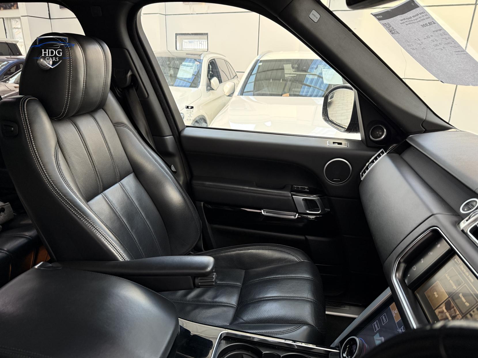 Land Rover Range Rover 3.0 TD V6 Vogue SE SUV 5dr Diesel Auto 4WD Euro 6 (s/s) (258 ps)