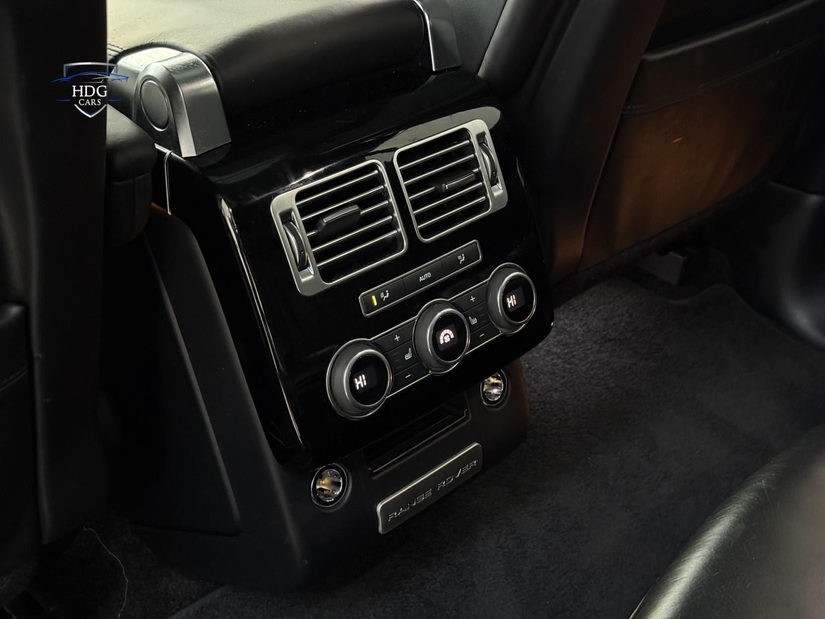 Land Rover Range Rover 3.0 TD V6 Vogue SE SUV 5dr Diesel Auto 4WD Euro 6 (s/s) (258 ps)