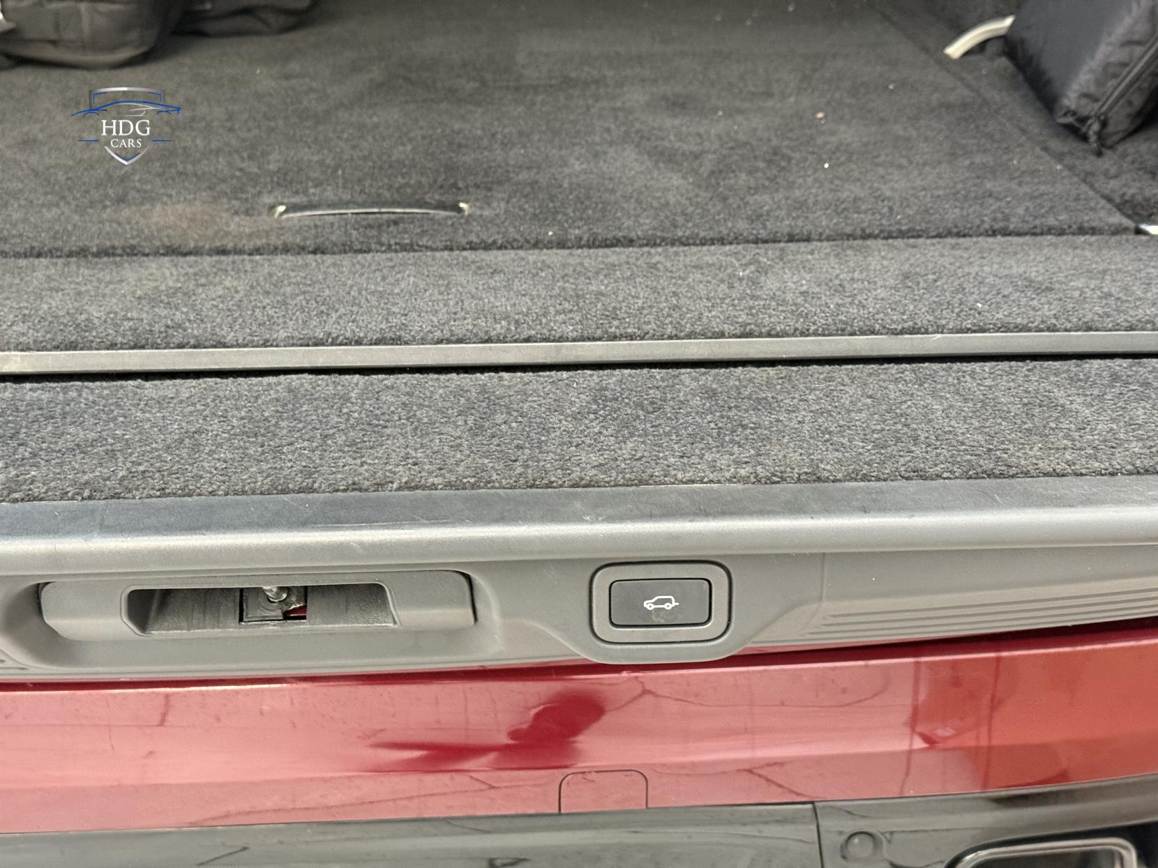 Land Rover Range Rover 3.0 TD V6 Vogue SE SUV 5dr Diesel Auto 4WD Euro 6 (s/s) (258 ps)