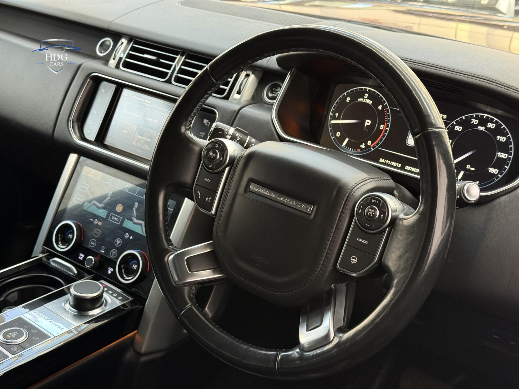 Land Rover Range Rover 3.0 TD V6 Vogue SE SUV 5dr Diesel Auto 4WD Euro 6 (s/s) (258 ps)