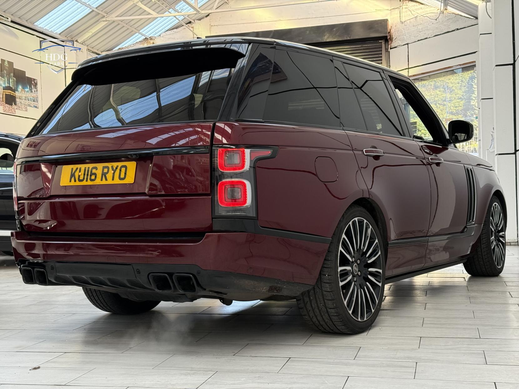 Land Rover Range Rover 3.0 TD V6 Vogue SE SUV 5dr Diesel Auto 4WD Euro 6 (s/s) (258 ps)