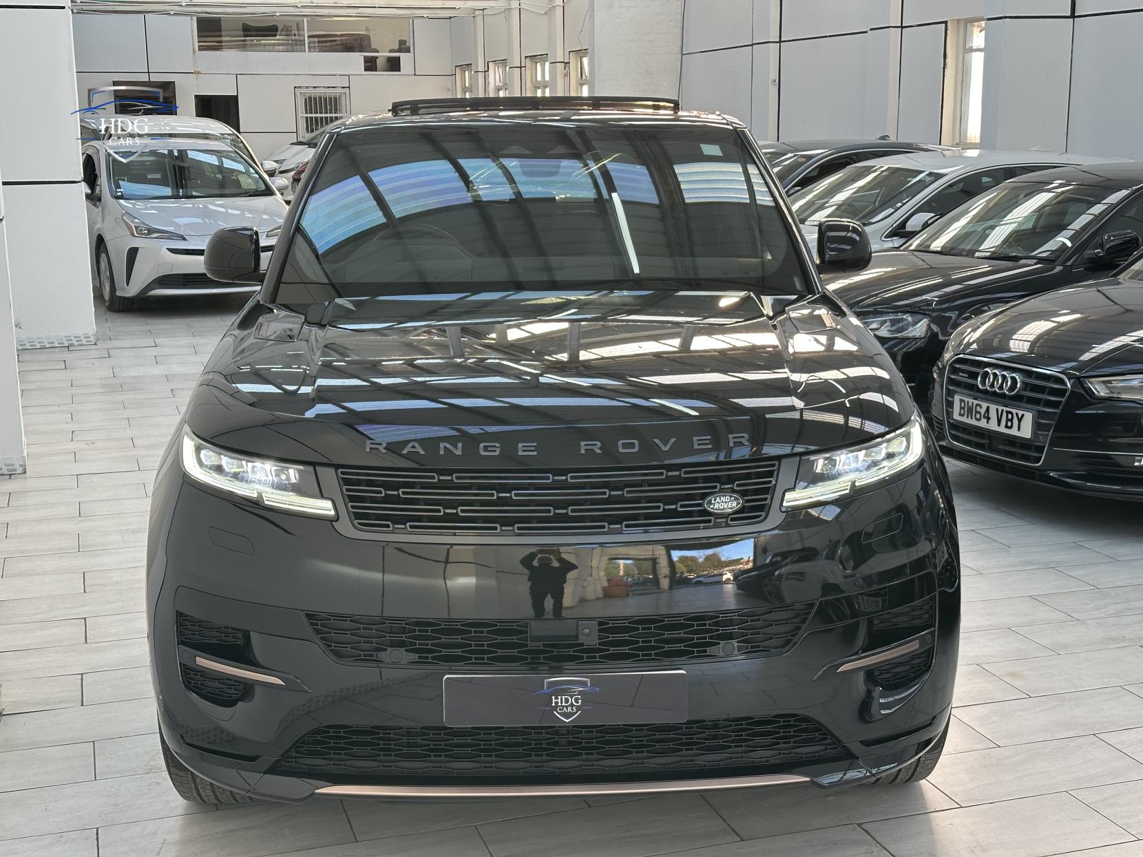 Land Rover Range Rover Sport 3.0 D300 MHEV Dynamic SE SUV 5dr Diesel Auto 4WD Euro 6 (s/s) (300 ps)