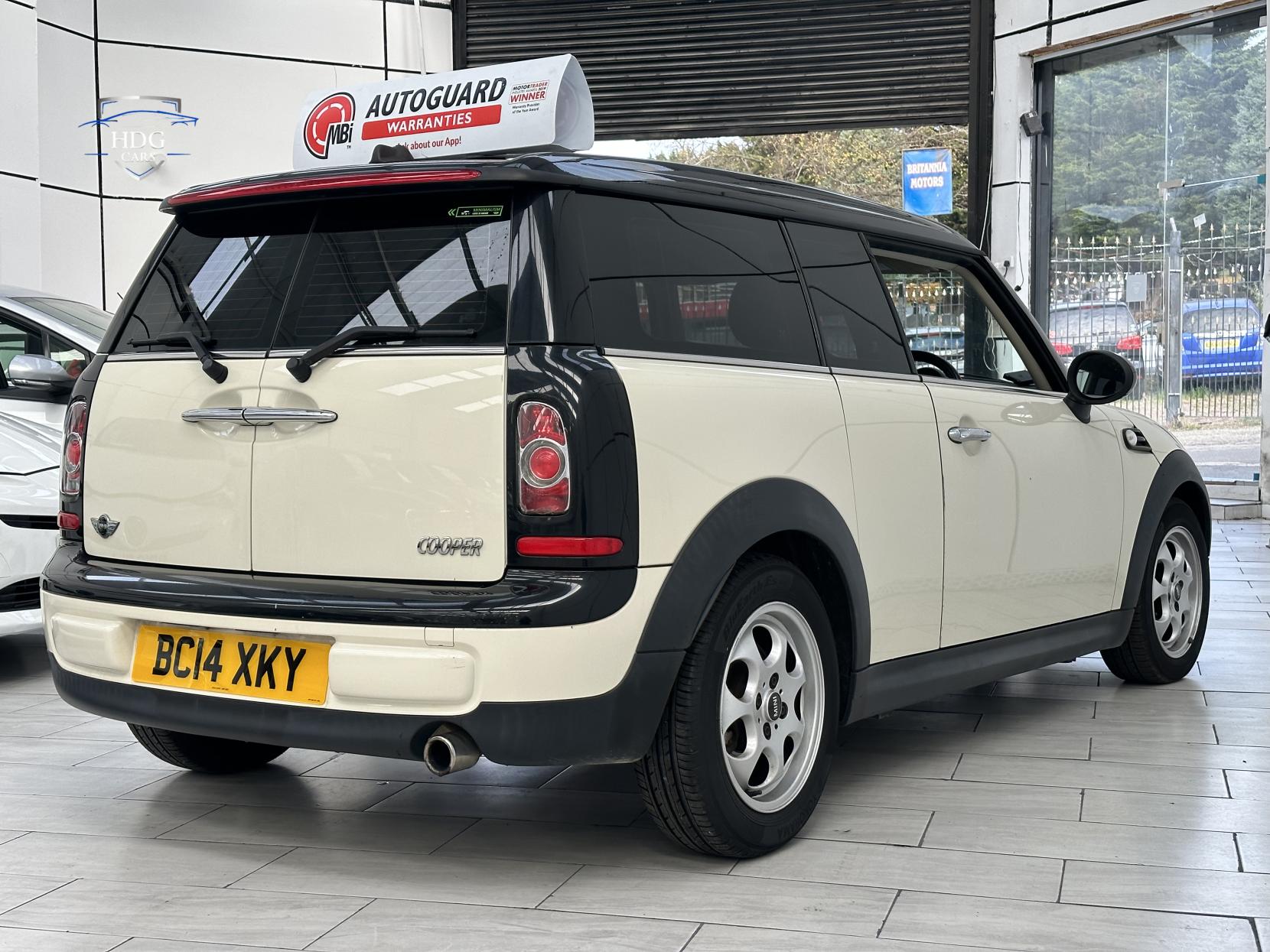 MINI Clubman 1.6 One Estate 5dr Petrol Auto Euro 5 (98 ps)