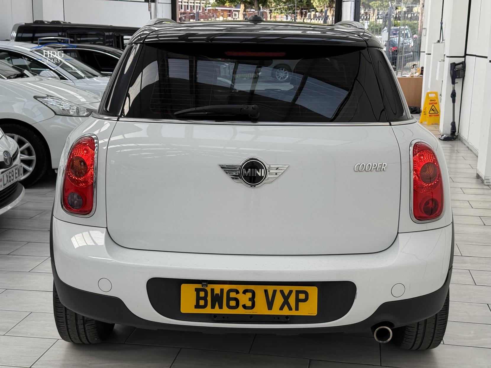 MINI Countryman 1.6 Cooper SUV 5dr Petrol Auto Euro 6 (122 ps)