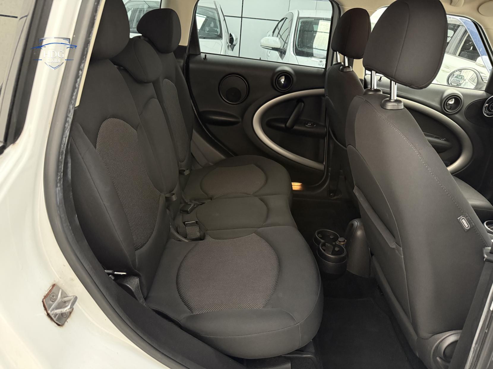 MINI Countryman 1.6 Cooper SUV 5dr Petrol Auto Euro 6 (122 ps)