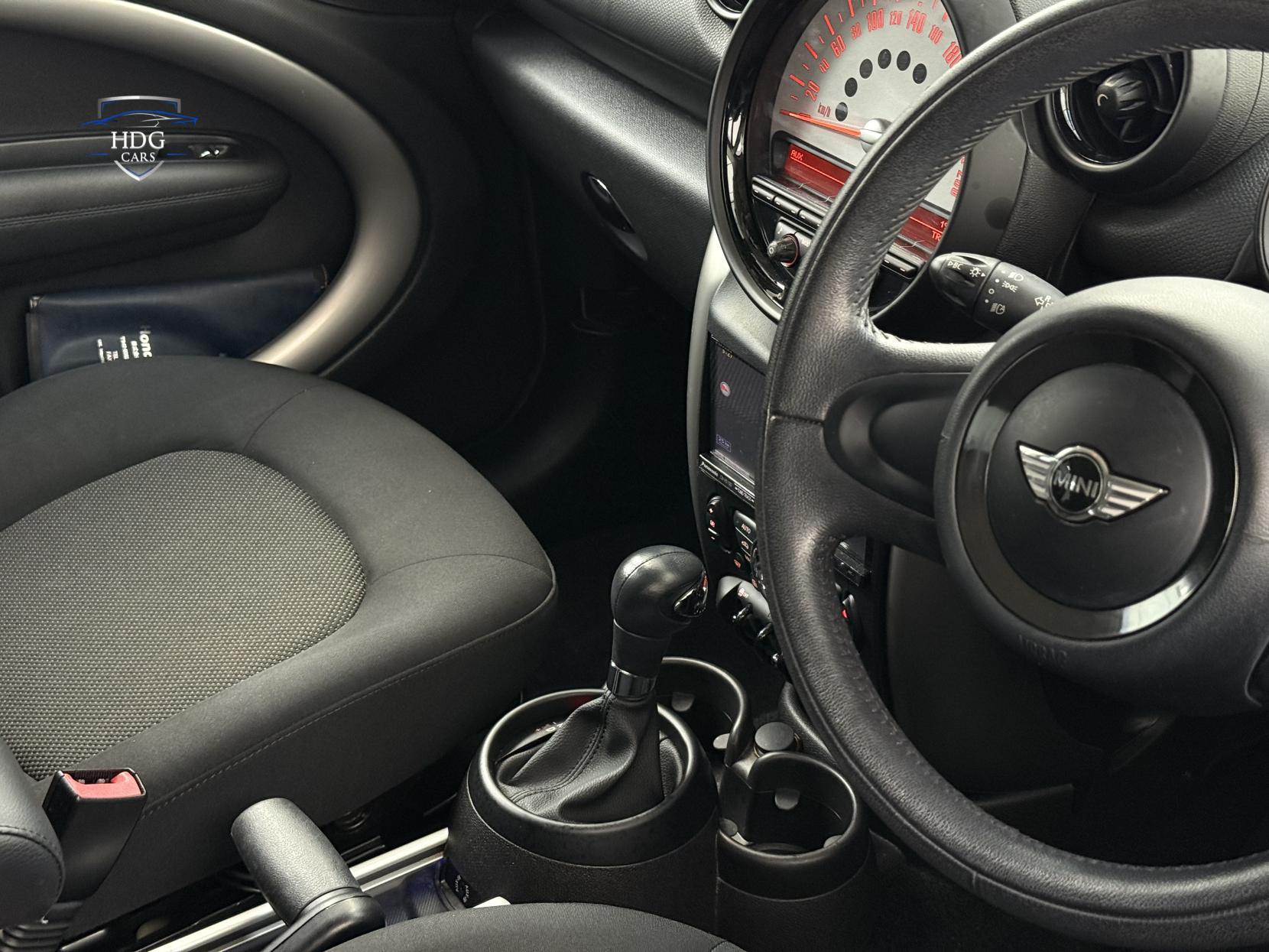 MINI Countryman 1.6 Cooper SUV 5dr Petrol Auto Euro 6 (122 ps)