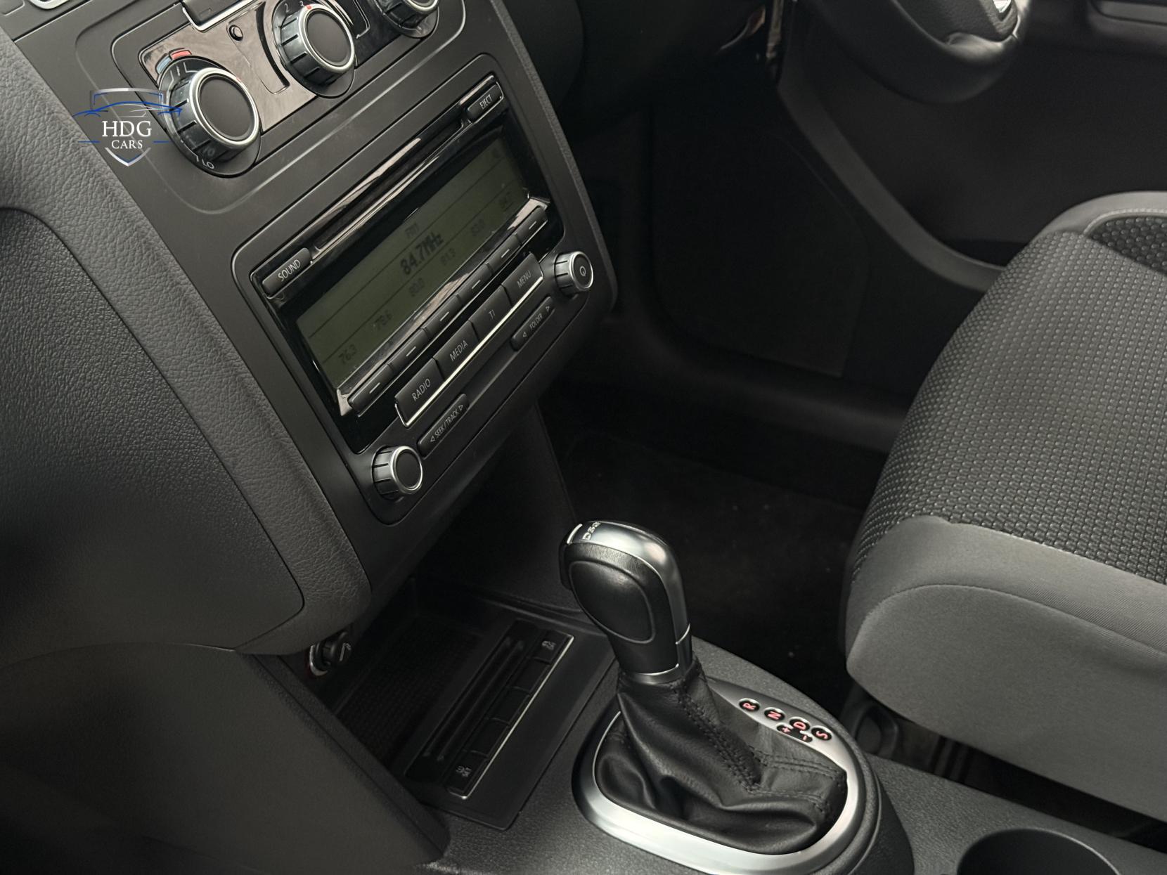 Volkswagen Touran 1.4 TSI SE MPV 5dr Petrol DSG Euro 5 (140 ps)