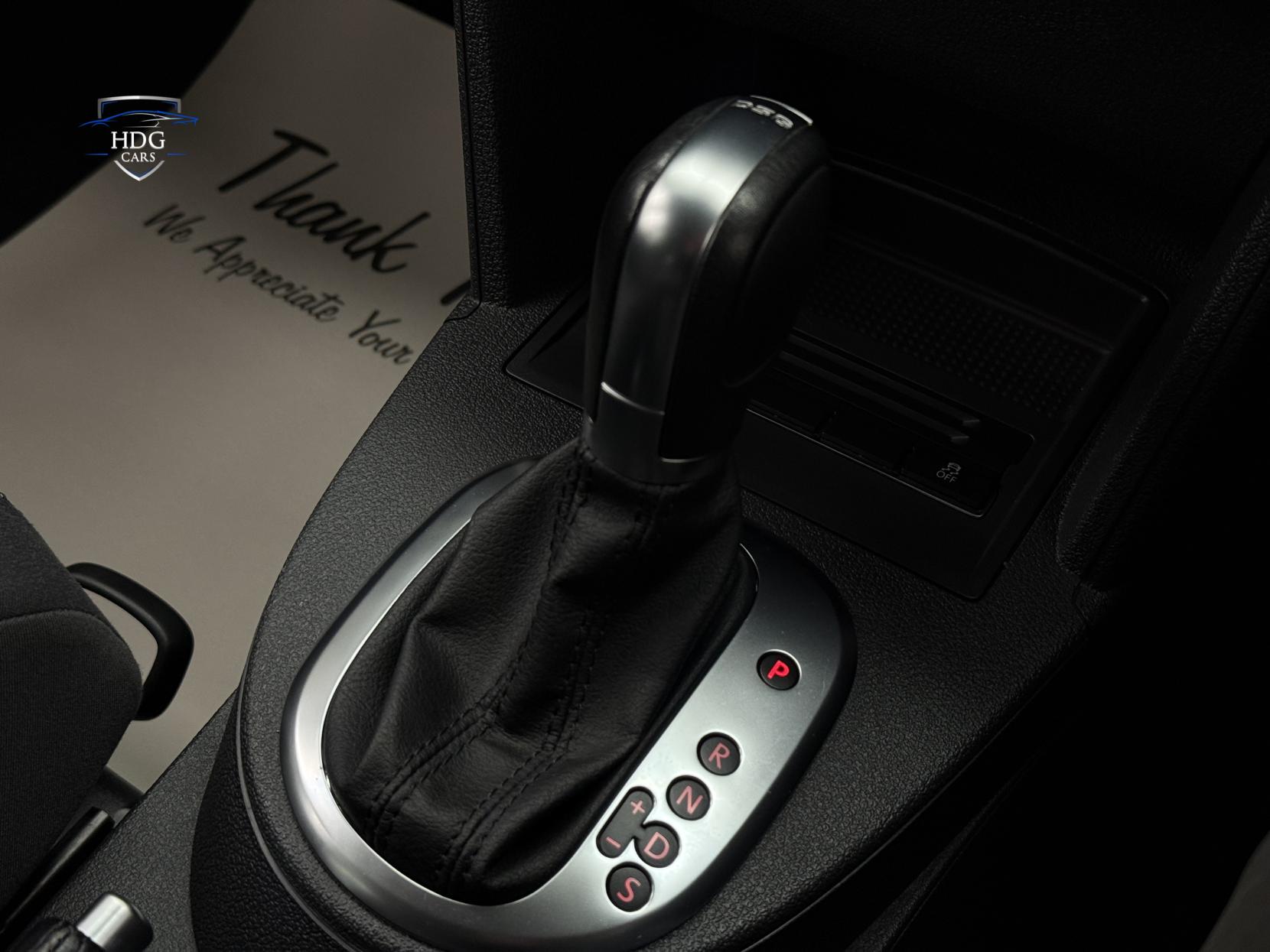 Volkswagen Touran 1.4 TSI SE MPV 5dr Petrol DSG Euro 5 (140 ps)