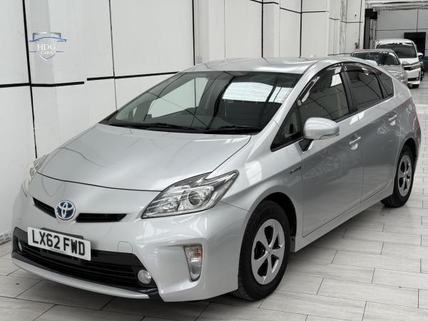 Toyota Prius 1.8 VVT-h T4 Hatchback 5dr Petrol Hybrid CVT Euro 5 (s/s) (136 ps)