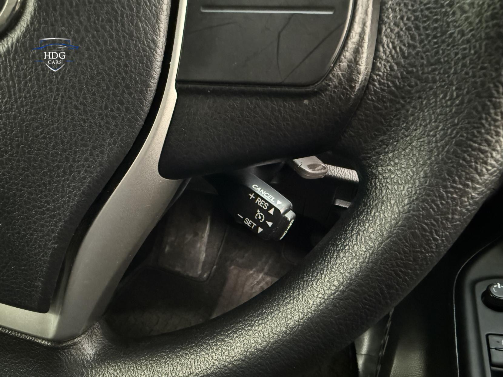 Toyota Voxy NOAH X 8 SEATER 2.0 PETROL AUTOMATIC